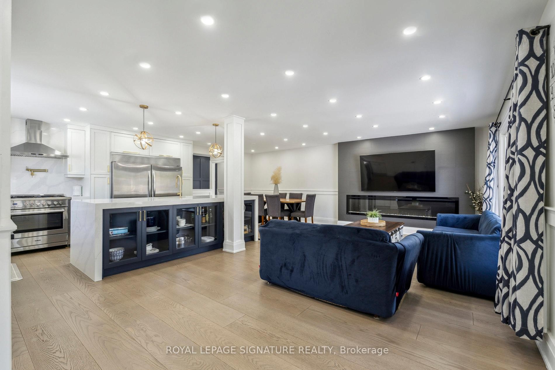 









2199


Richard

Street East,
Innisfil,




ON
L9S 2C4

