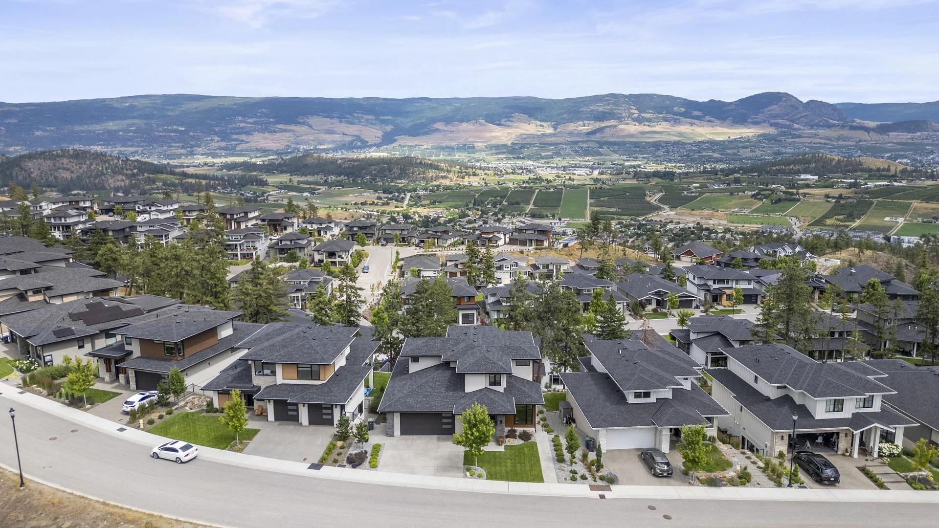









145


Summer Wood

Drive,
Kelowna,




BC
V1V 0C9

