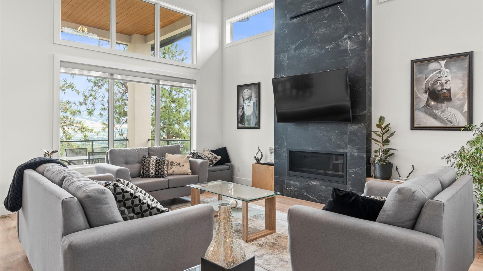 









145


Summer Wood

Drive,
Kelowna,




BC
V1V 0C9


