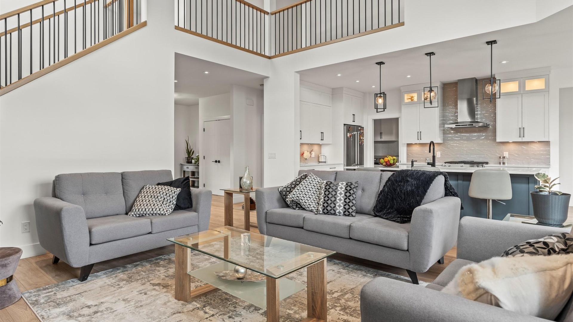 









145


Summer Wood

Drive,
Kelowna,




BC
V1V 0C9

