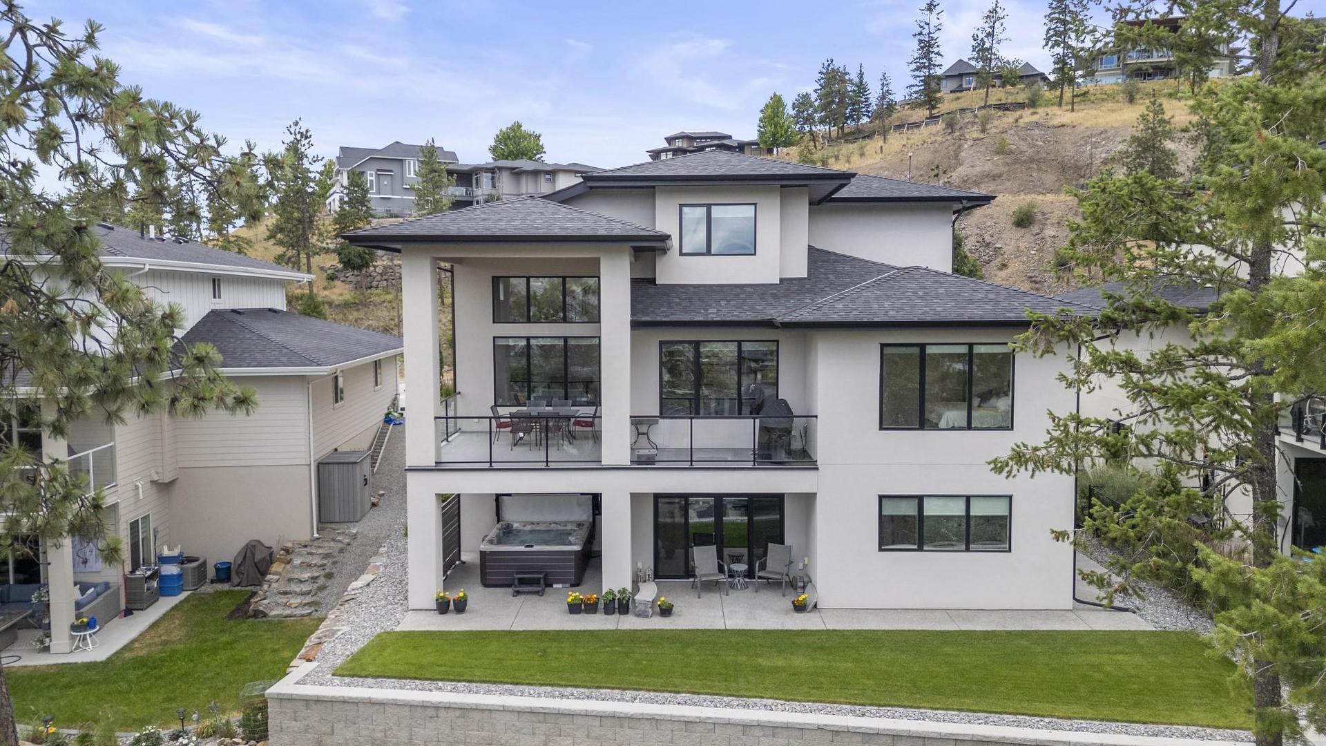









145


Summer Wood

Drive,
Kelowna,




BC
V1V 0C9

