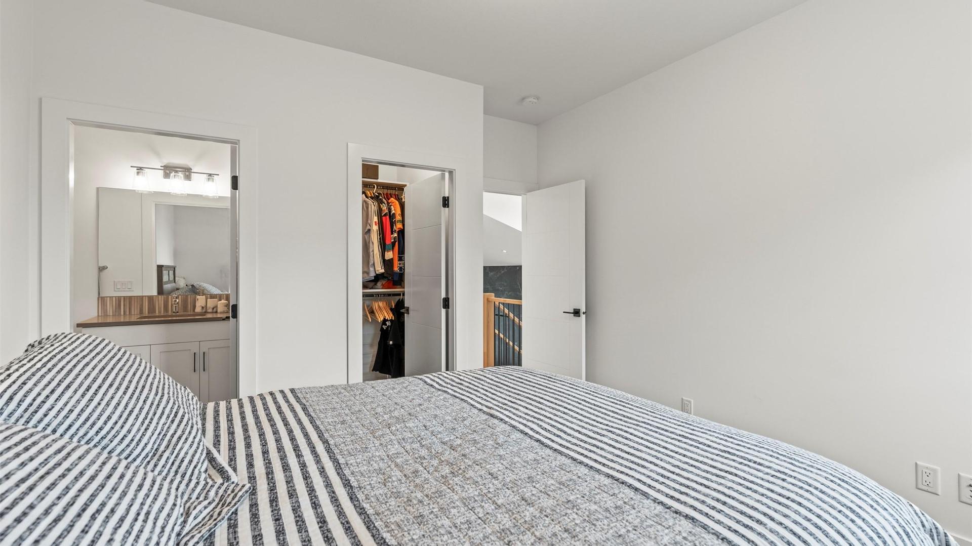 









145


Summer Wood

Drive,
Kelowna,




BC
V1V 0C9

