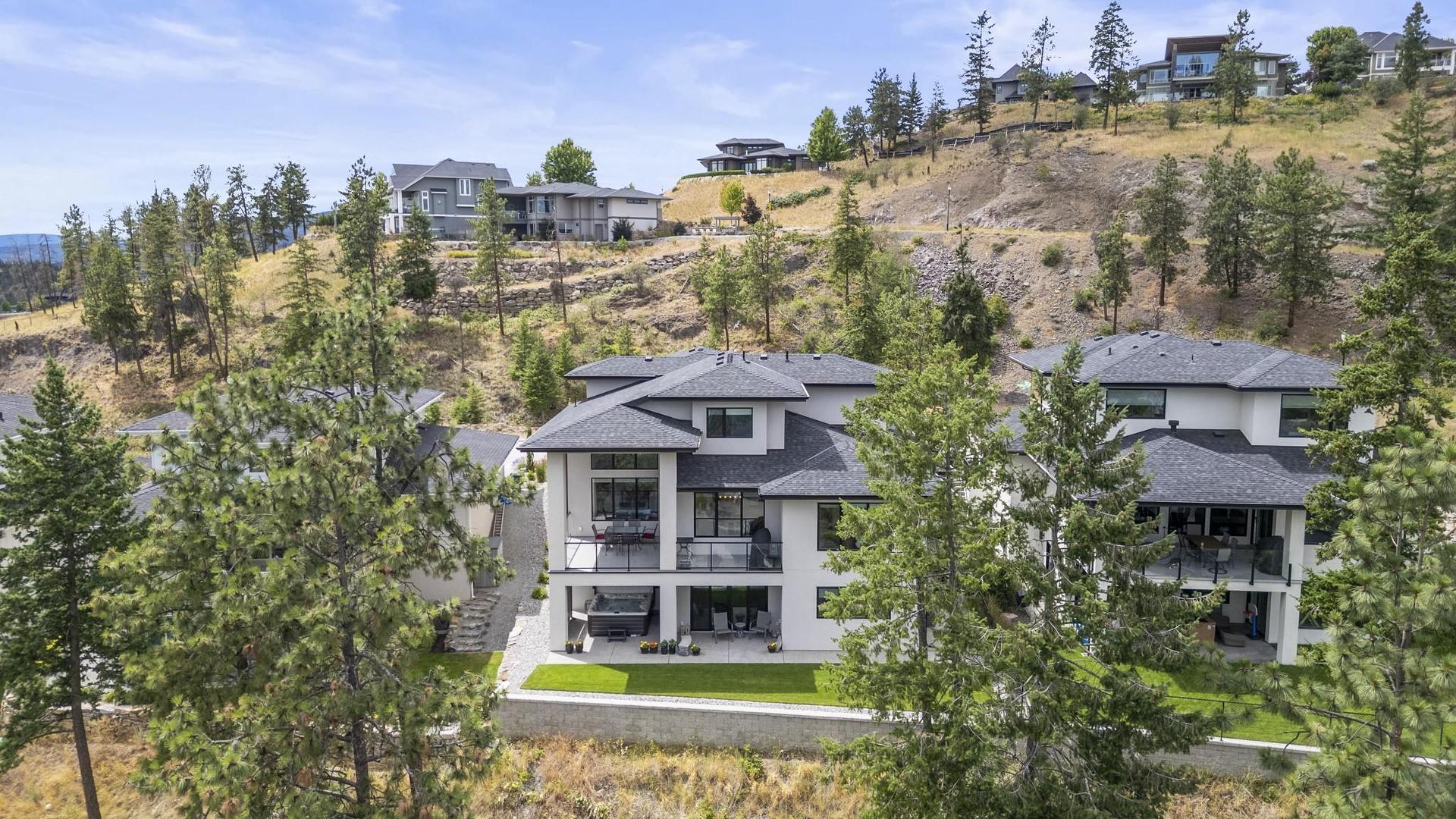 









145


Summer Wood

Drive,
Kelowna,




BC
V1V 0C9

