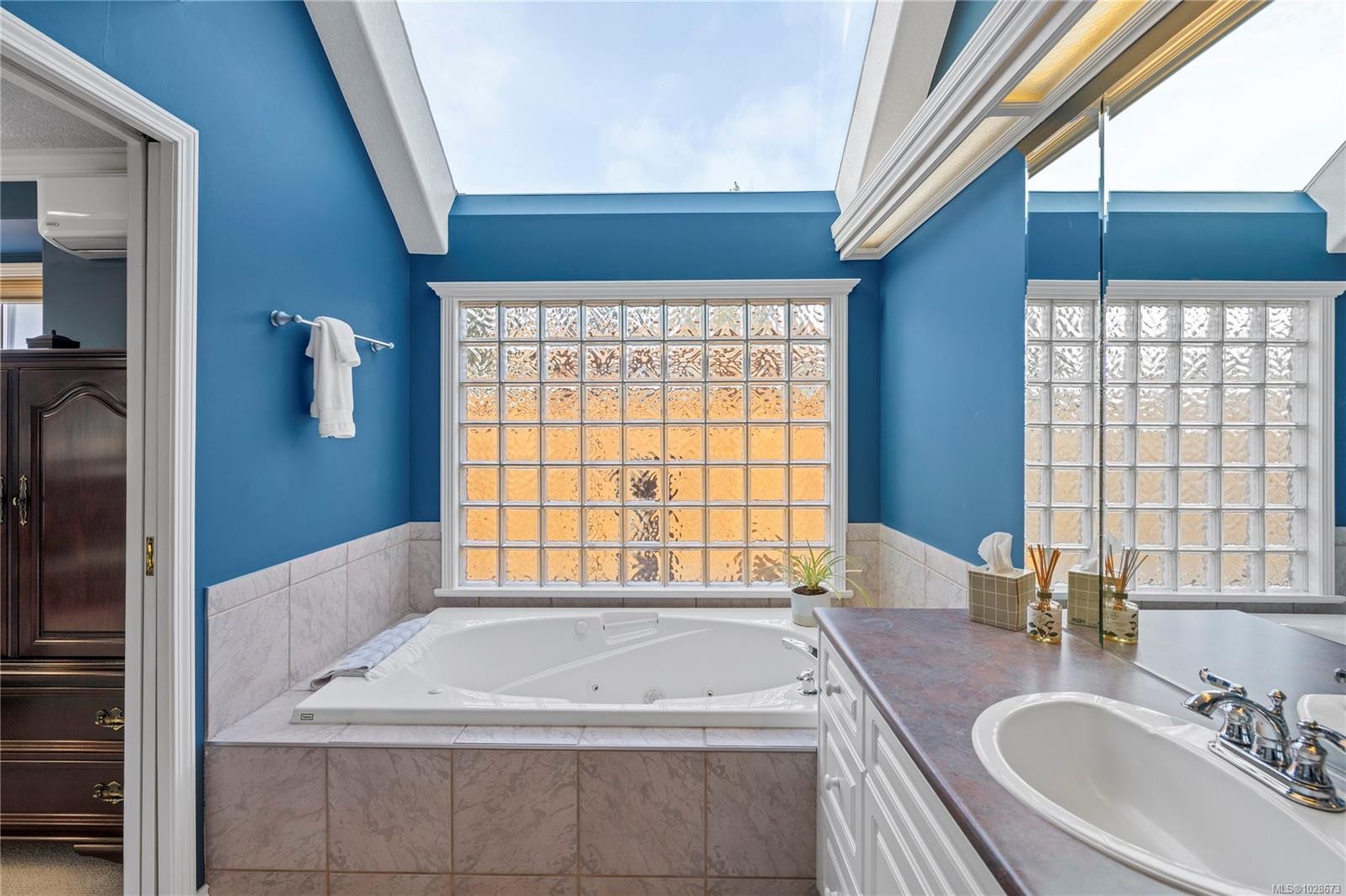 









801


Temple

St,
Parksville,




BC
V9P 1B1

