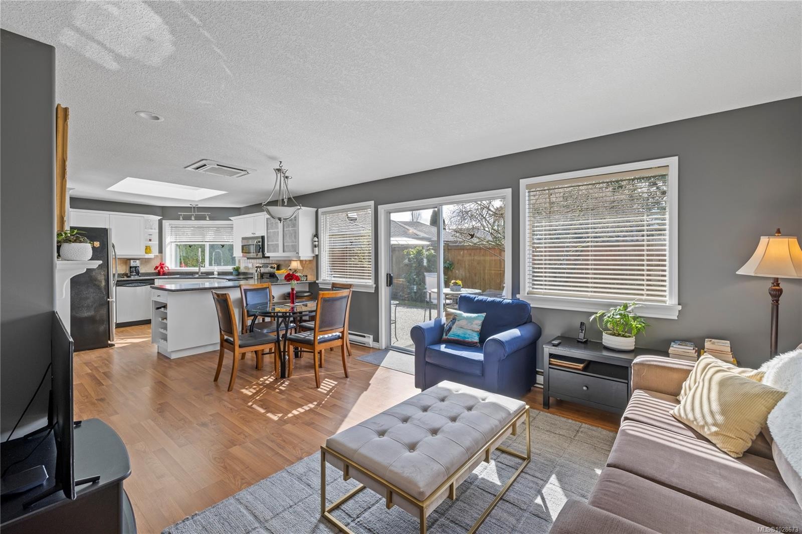 









801


Temple

St,
Parksville,




BC
V9P 1B1

