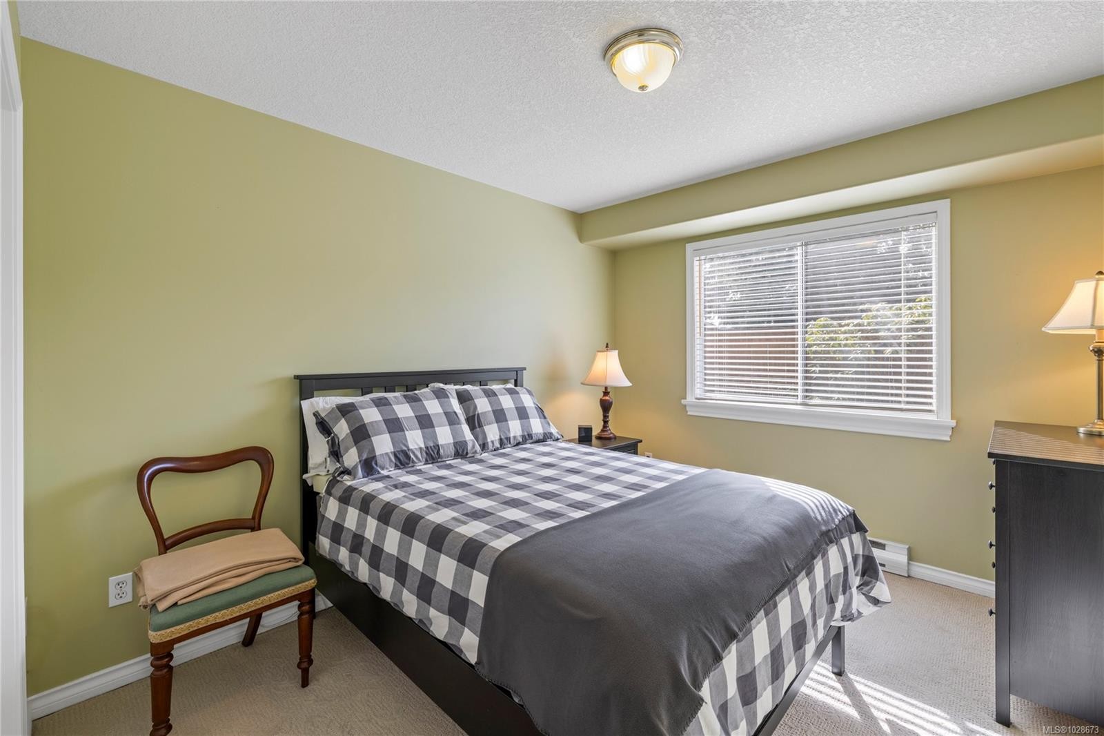 









801


Temple

St,
Parksville,




BC
V9P 1B1

