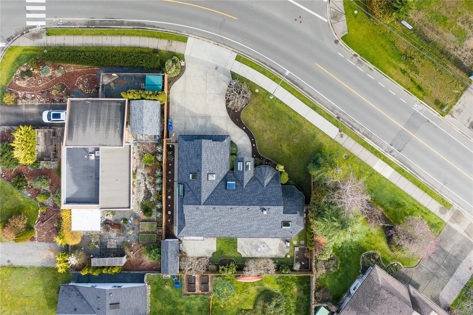 









801


Temple

St,
Parksville,




BC
V9P 1B1

