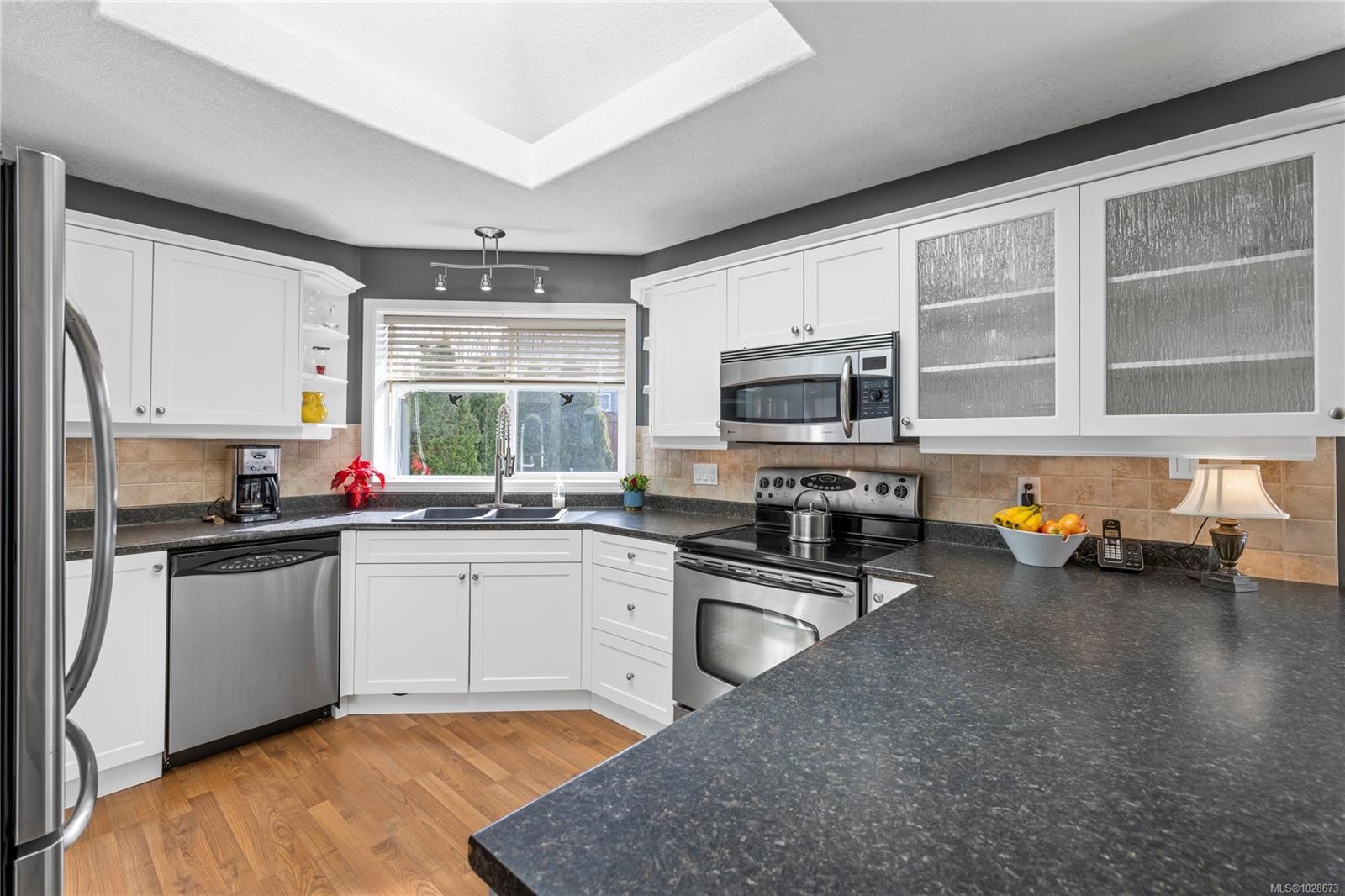 









801


Temple

St,
Parksville,




BC
V9P 1B1

