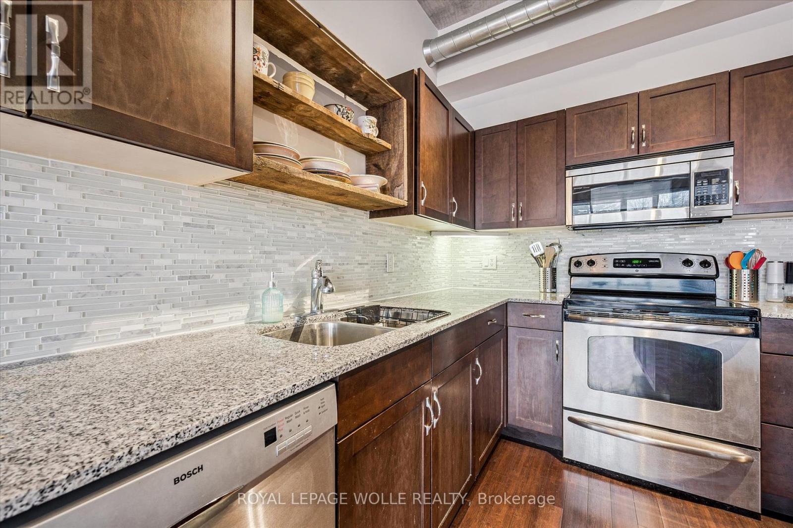 












302 - 36 REGINA STREET N

,
Waterloo,




Ontario
N2J3A2

