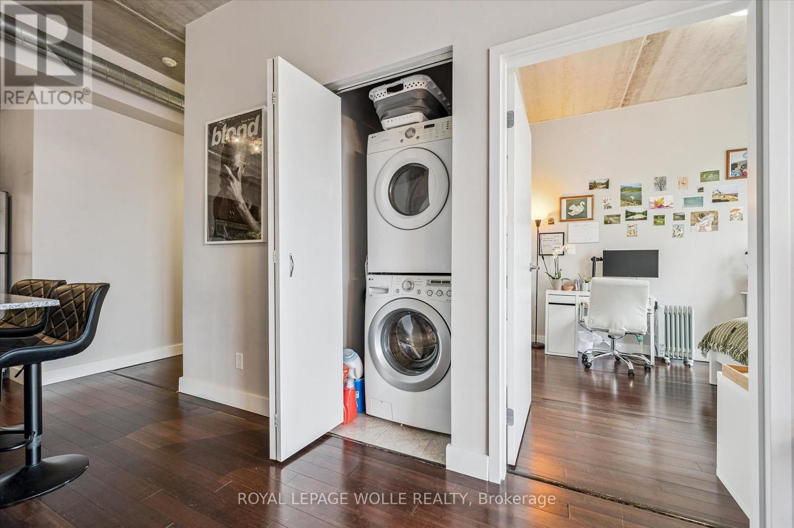 












302 - 36 REGINA STREET N

,
Waterloo,




Ontario
N2J3A2

