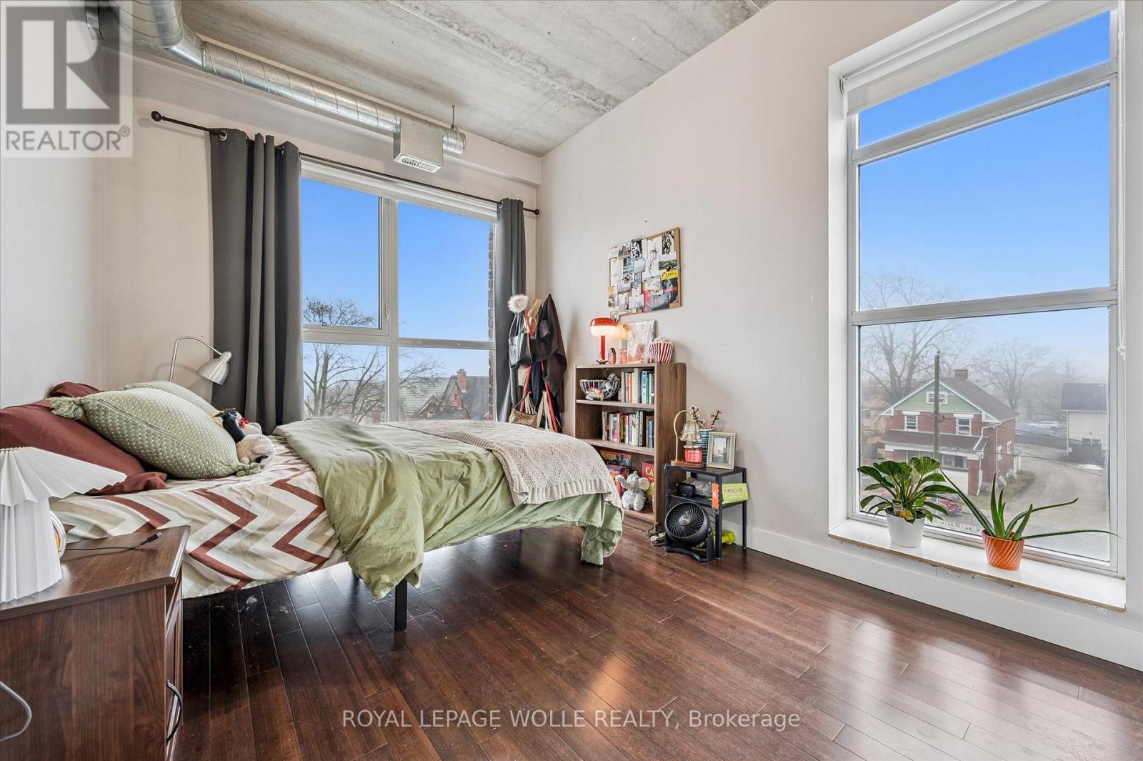 












302 - 36 REGINA STREET N

,
Waterloo,




Ontario
N2J3A2

