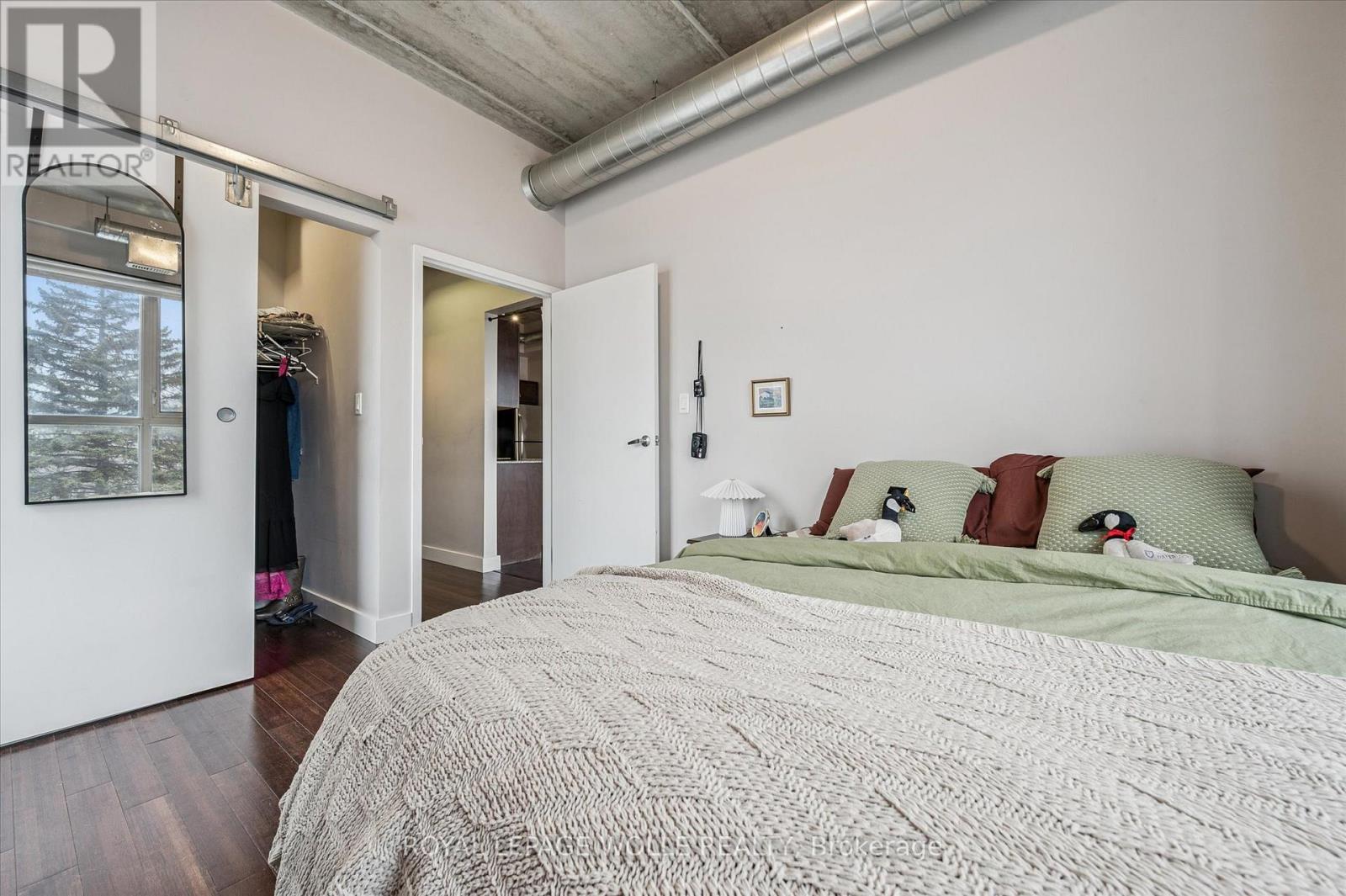 












302 - 36 REGINA STREET N

,
Waterloo,




Ontario
N2J3A2

