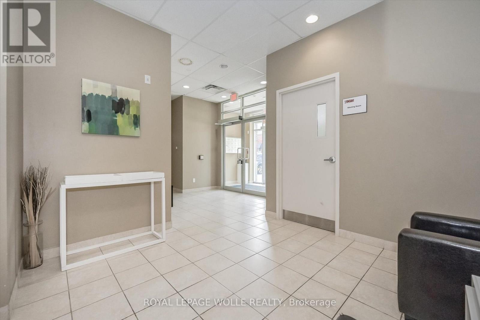 












302 - 36 REGINA STREET N

,
Waterloo,




Ontario
N2J3A2

