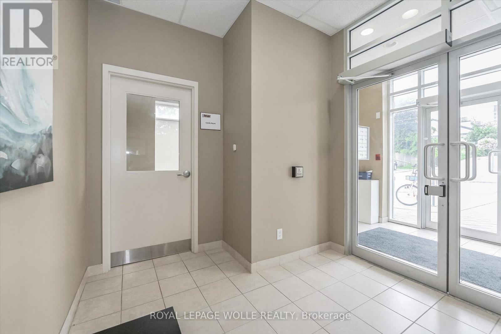 












302 - 36 REGINA STREET N

,
Waterloo,




Ontario
N2J3A2

