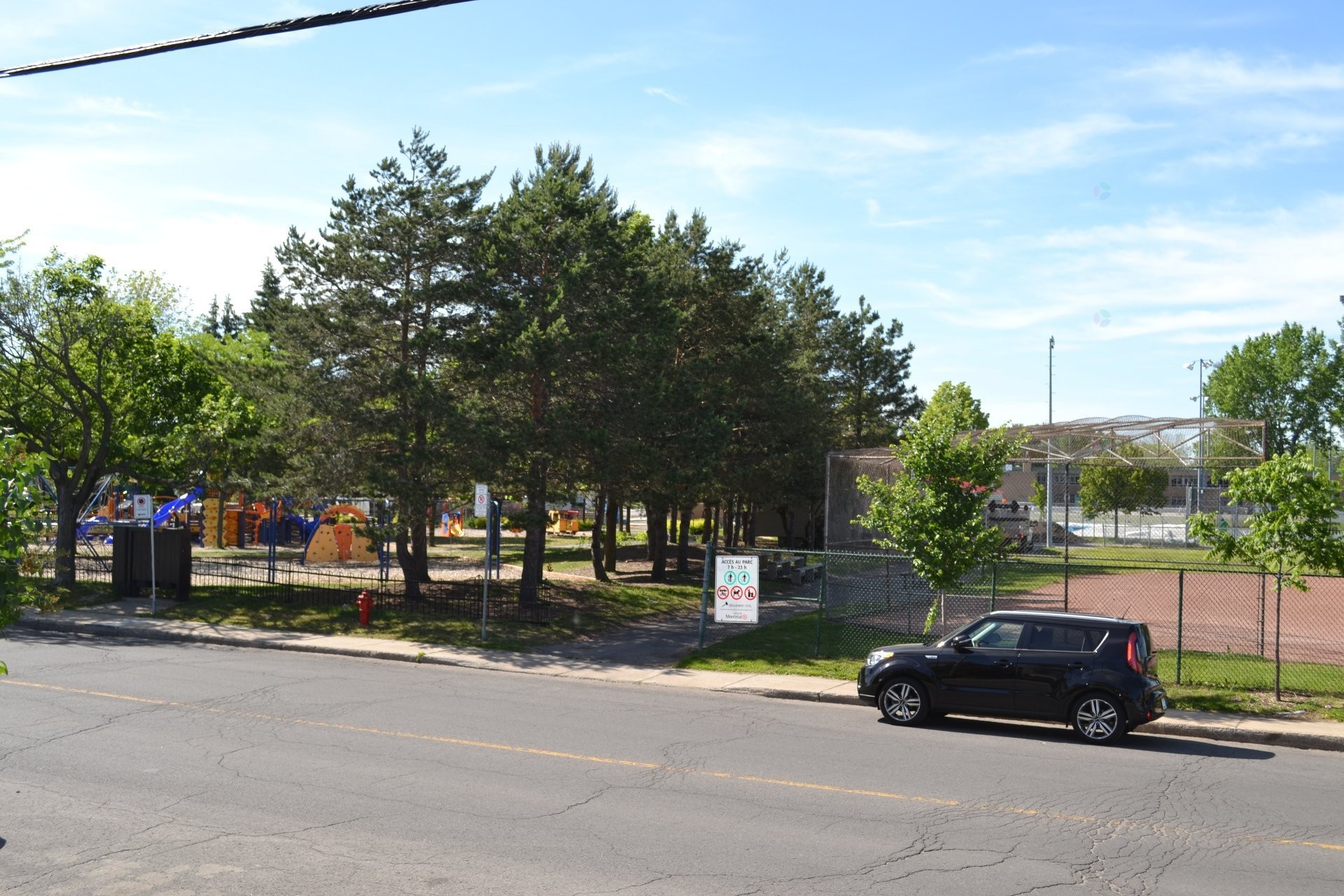 









8392


Rue Centrale

,
Montréal (LaSalle),




QC
H8P1M8

