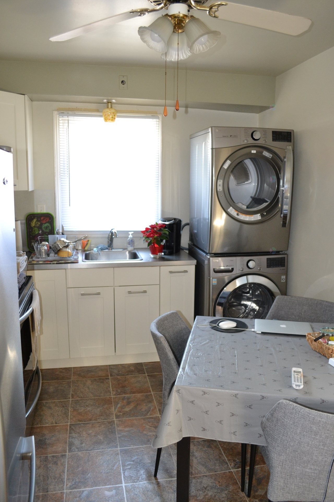 









8392


Rue Centrale

,
Montréal (LaSalle),




QC
H8P1M8

