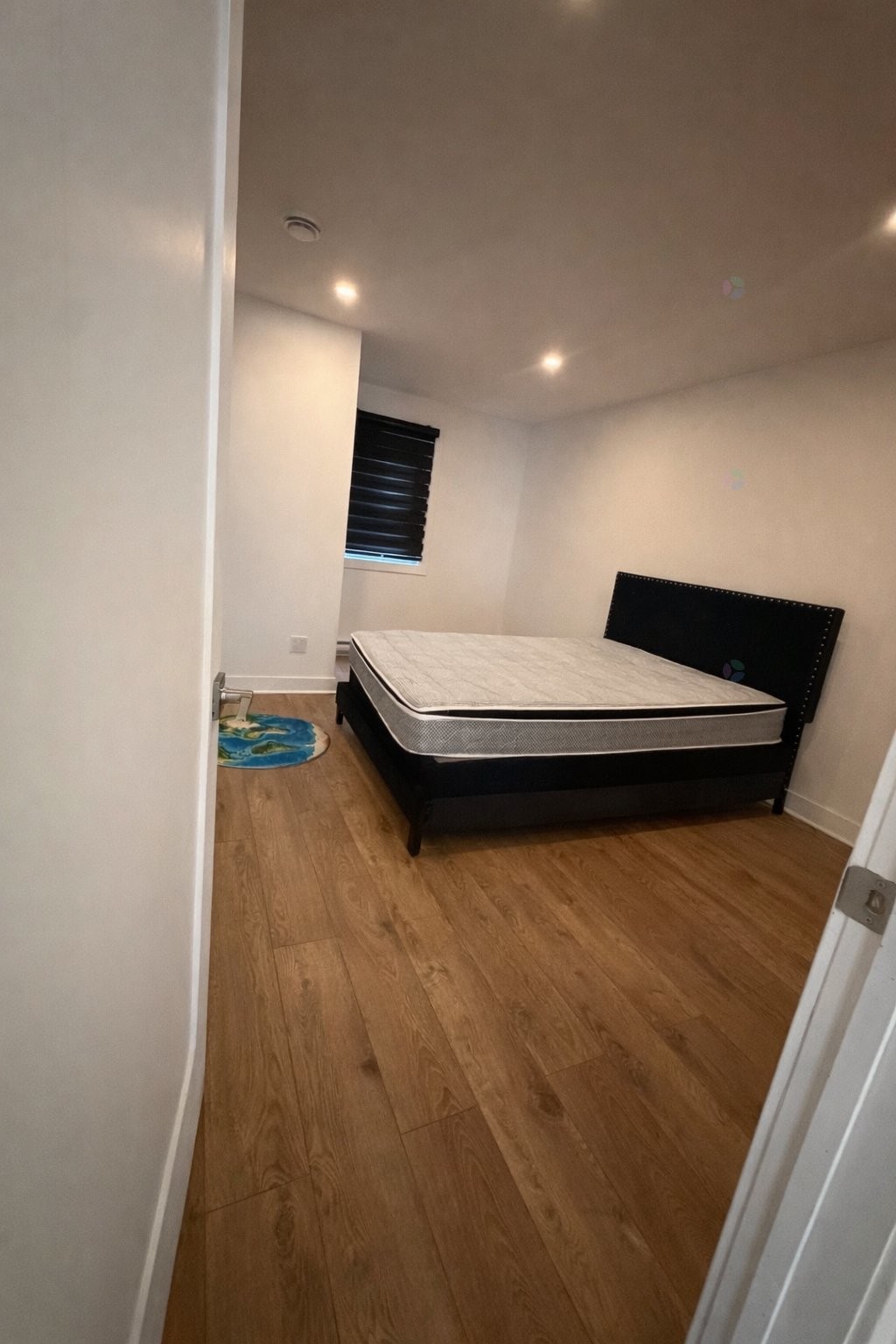 









6424


Av. Papineau

,
Montréal (Rosemont/La Petite-Patrie),




QC
H2G2W9

