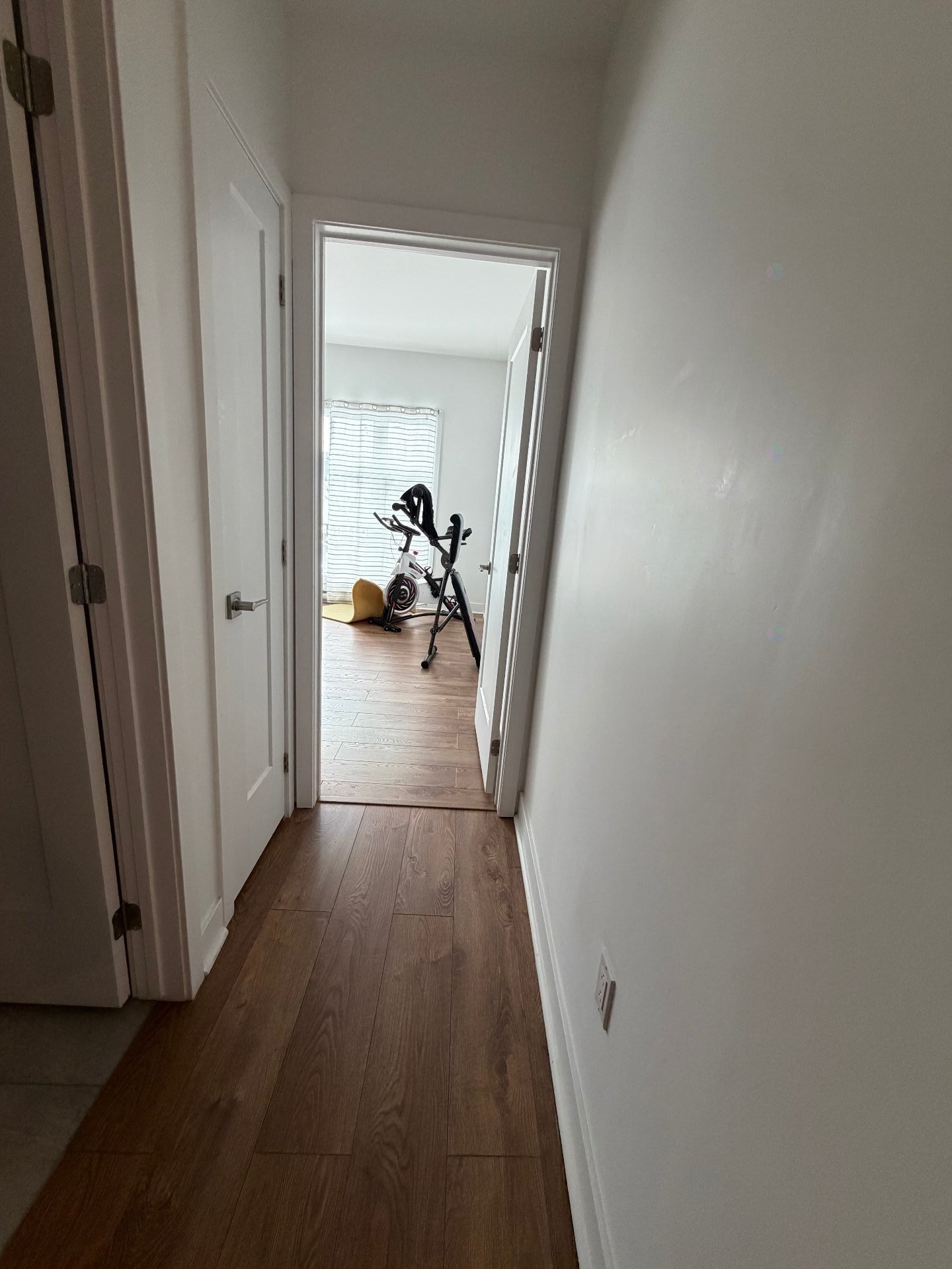 









6424


Av. Papineau

,
Montréal (Rosemont/La Petite-Patrie),




QC
H2G2W9

