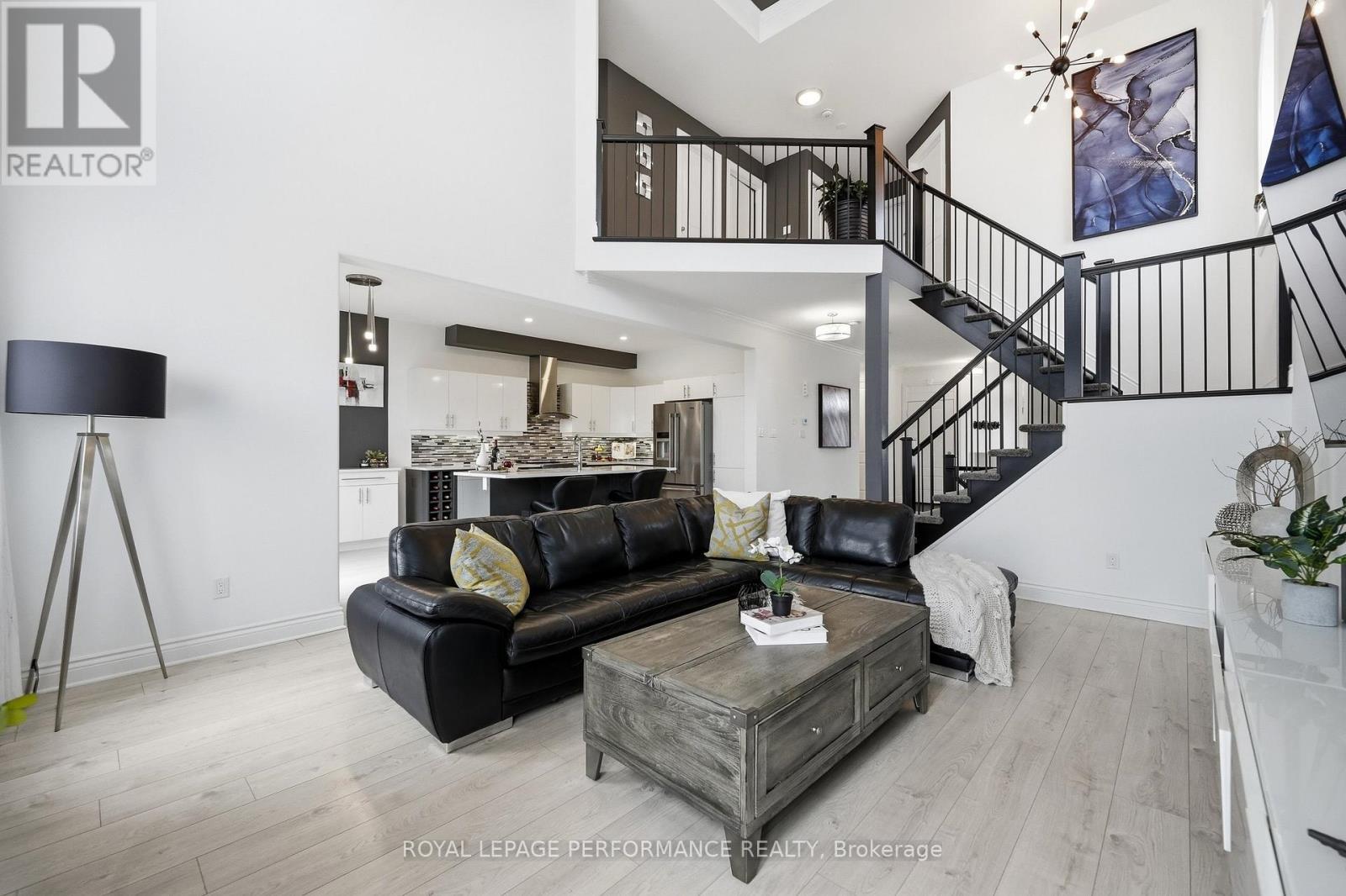 












800 PLATINUM STREET

,
Clarence-Rockland,




Ontario
K4K0J2

