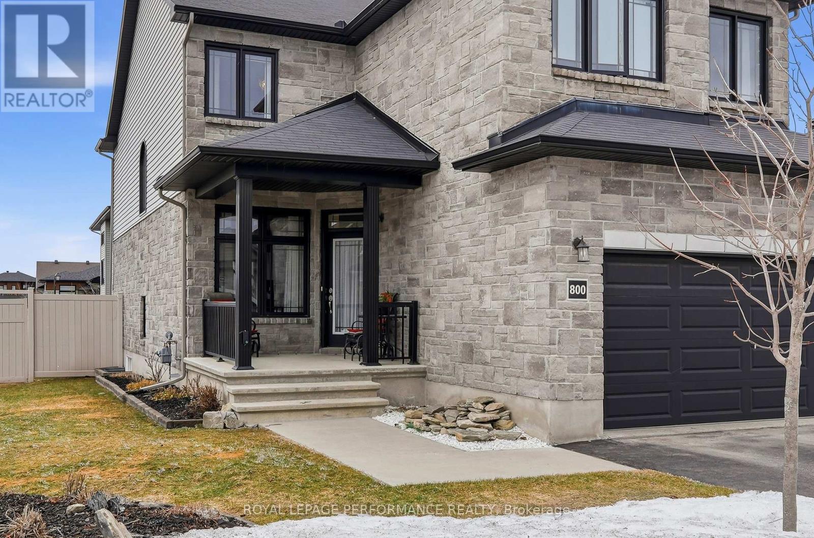 












800 PLATINUM STREET

,
Clarence-Rockland,




Ontario
K4K0J2

