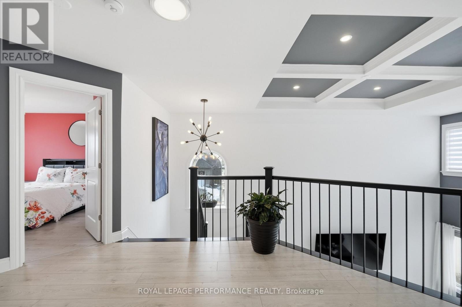 












800 PLATINUM STREET

,
Clarence-Rockland,




Ontario
K4K0J2

