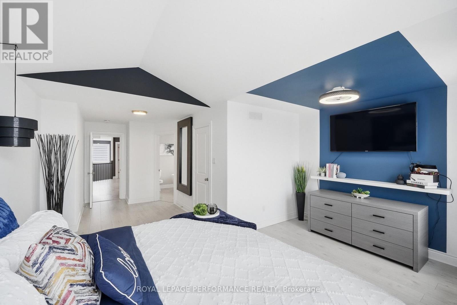 












800 PLATINUM STREET

,
Clarence-Rockland,




Ontario
K4K0J2

