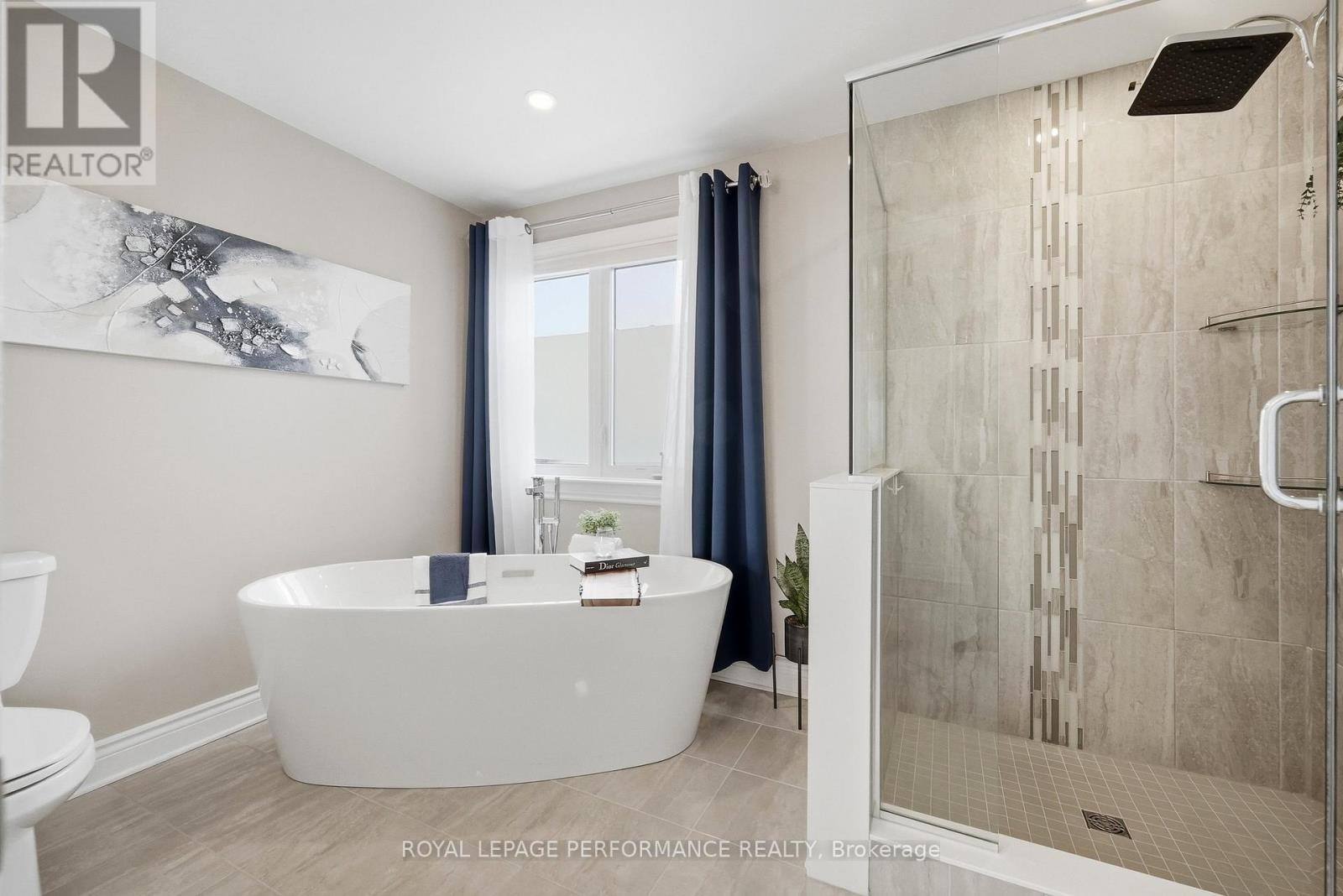 












800 PLATINUM STREET

,
Clarence-Rockland,




Ontario
K4K0J2

