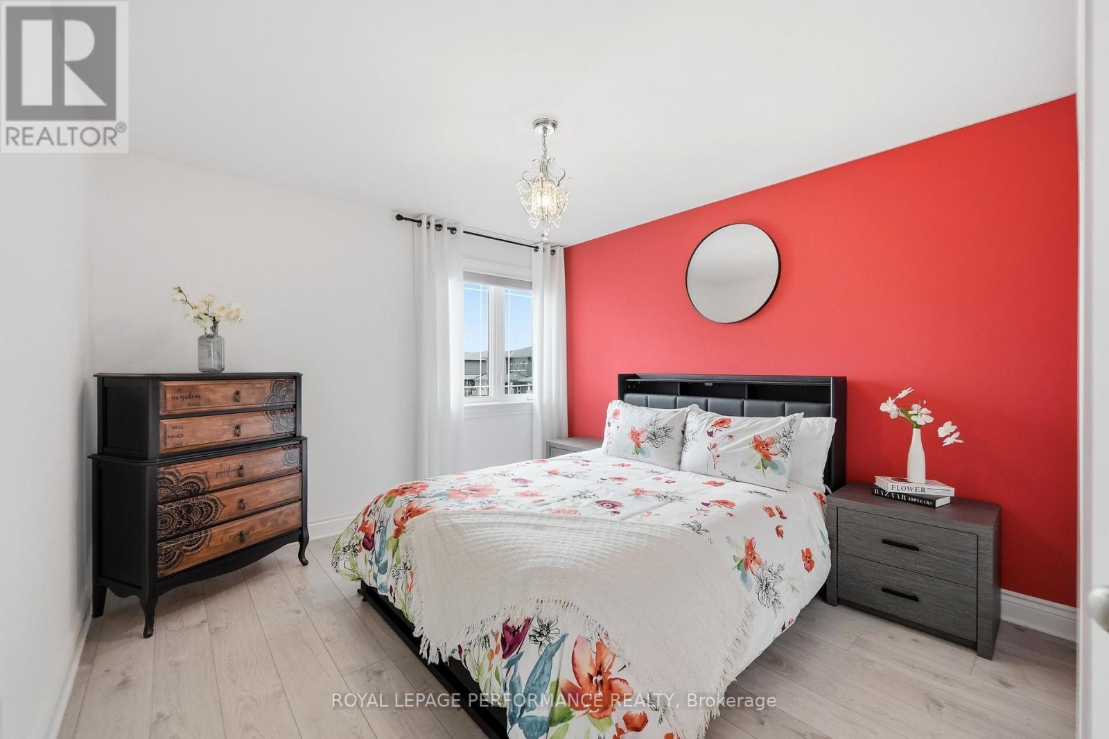 












800 PLATINUM STREET

,
Clarence-Rockland,




Ontario
K4K0J2

