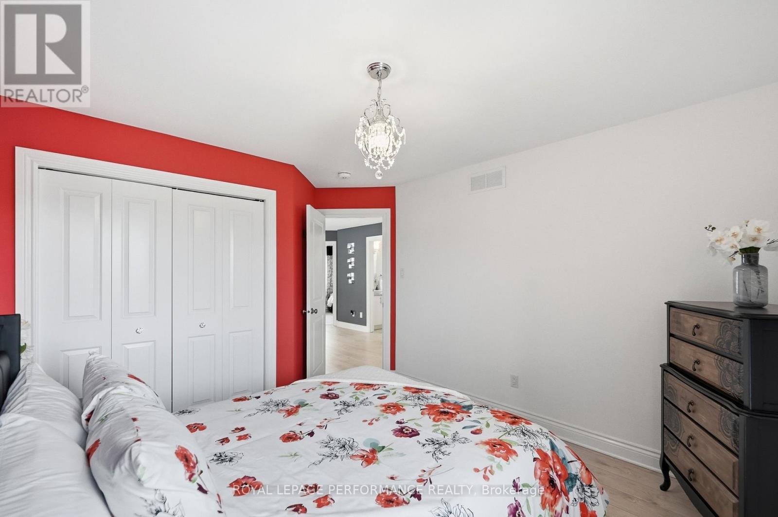 












800 PLATINUM STREET

,
Clarence-Rockland,




Ontario
K4K0J2

