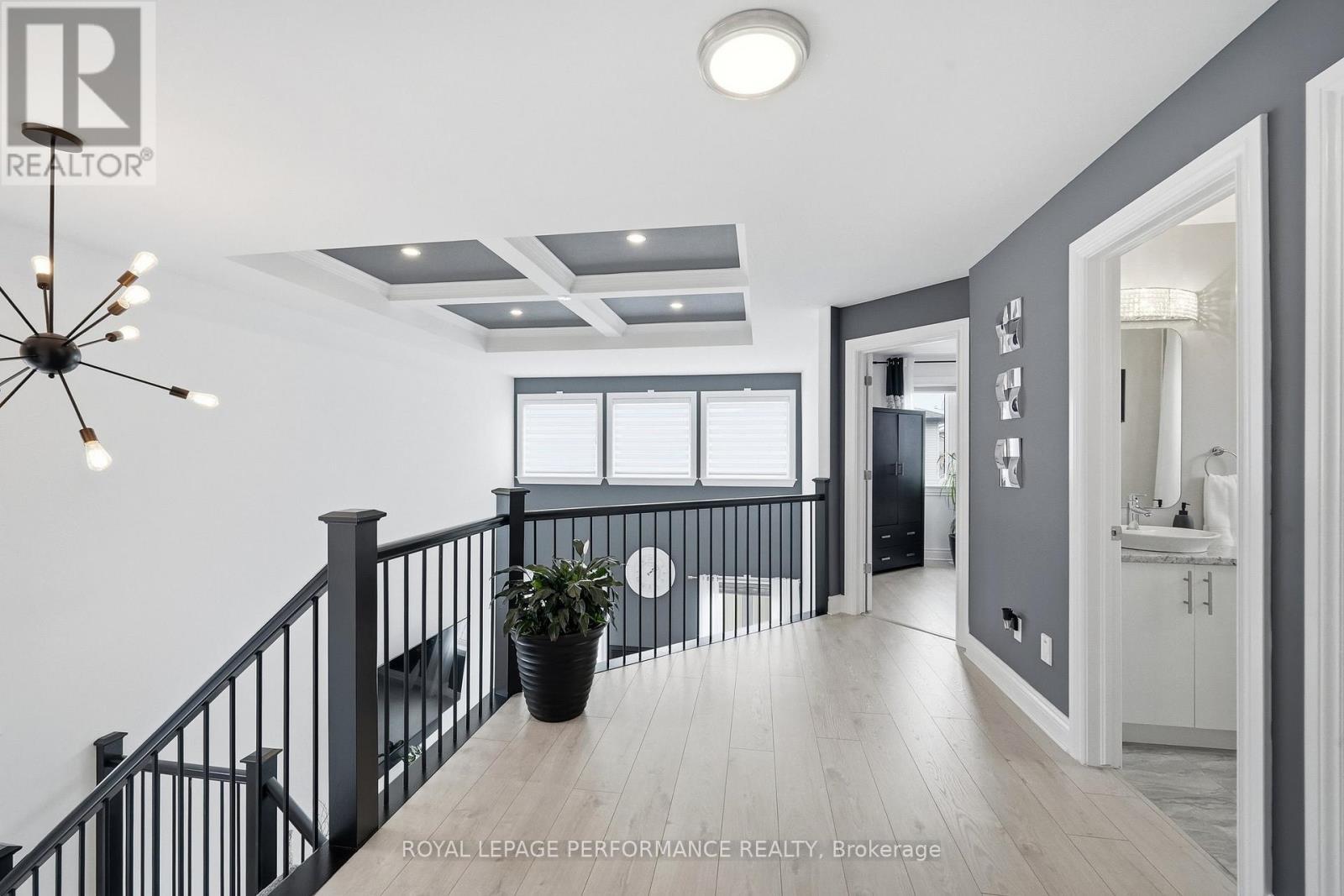 












800 PLATINUM STREET

,
Clarence-Rockland,




Ontario
K4K0J2

