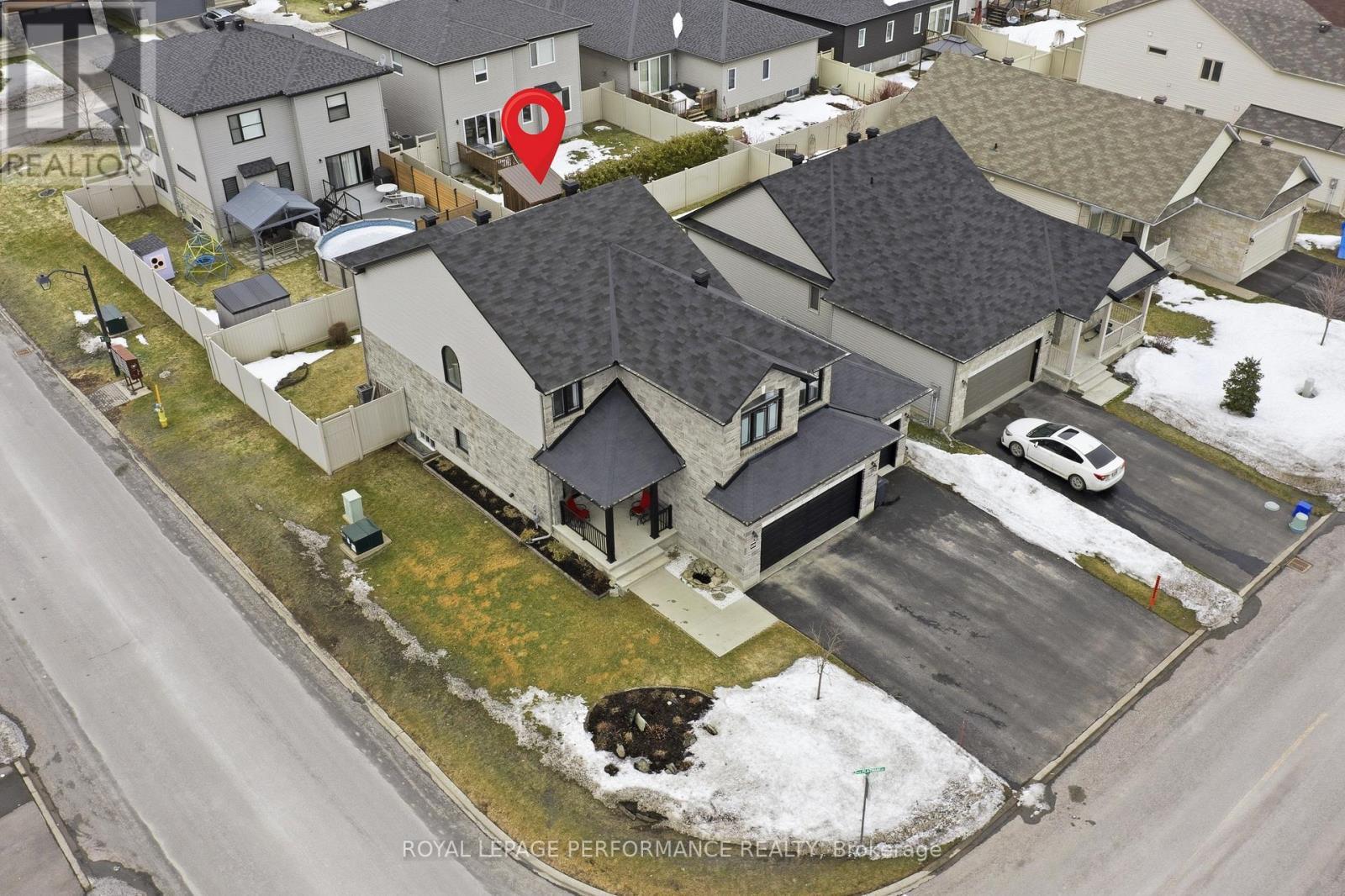 












800 PLATINUM STREET

,
Clarence-Rockland,




Ontario
K4K0J2

