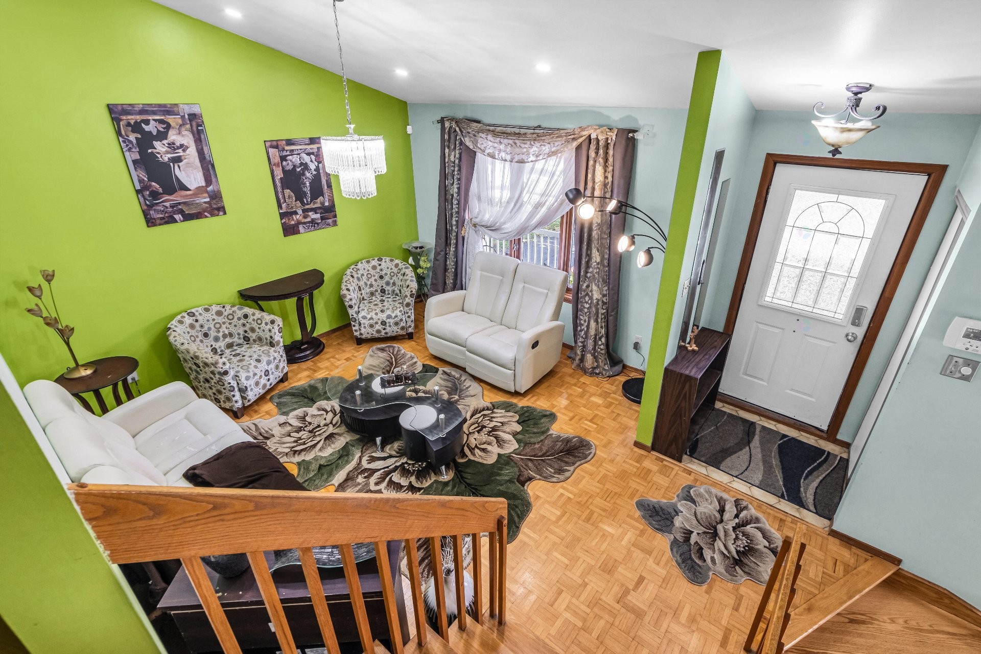 









17711


Rue Antoine-Faucon

,
Montréal (Pierrefonds-Roxboro),




QC
H9J3N2

