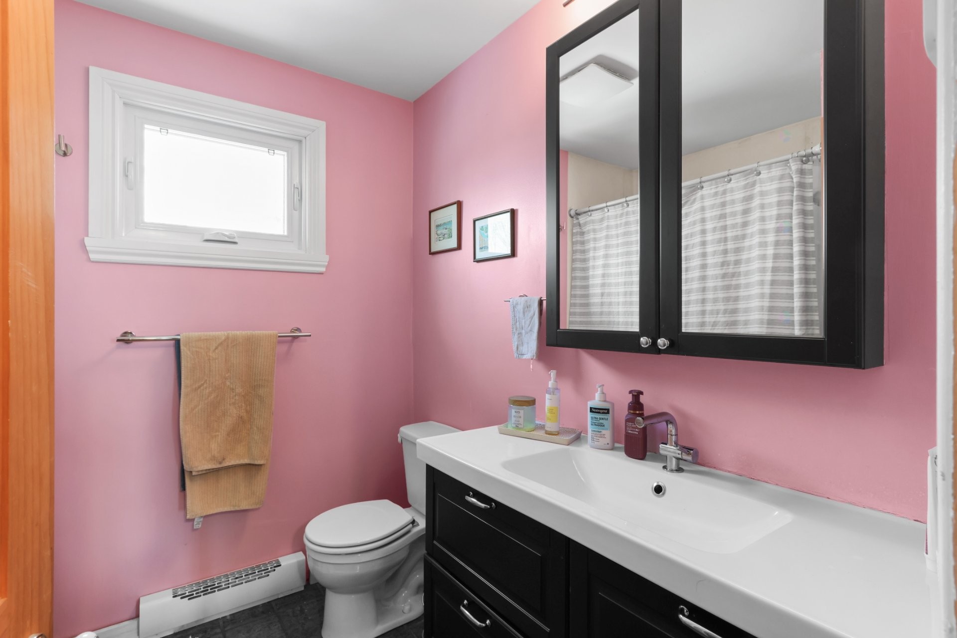 









361


Rue Grilli

,
Pincourt,




QC
J7W6Y8

