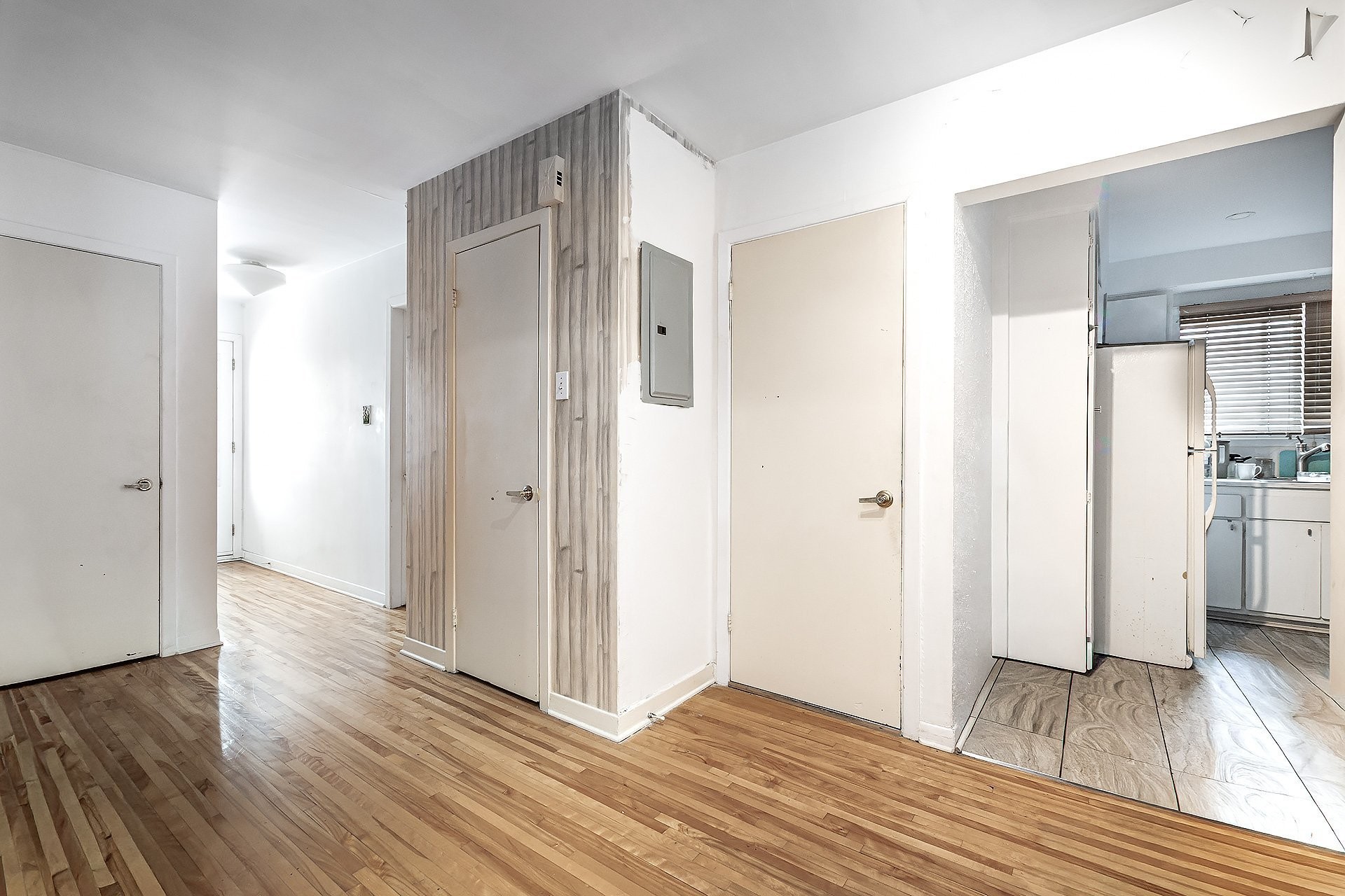 









2451


Rue Monsabré

,
Montréal (Mercier/Hochelaga-Maisonneuve),




QC
H1N2K5

