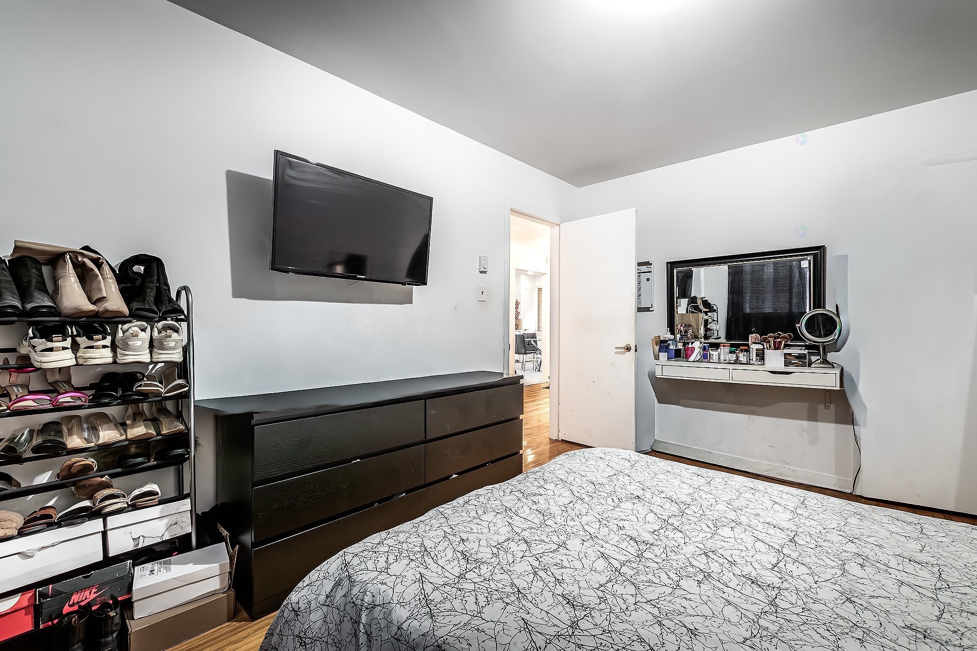 









2451


Rue Monsabré

,
Montréal (Mercier/Hochelaga-Maisonneuve),




QC
H1N2K5

