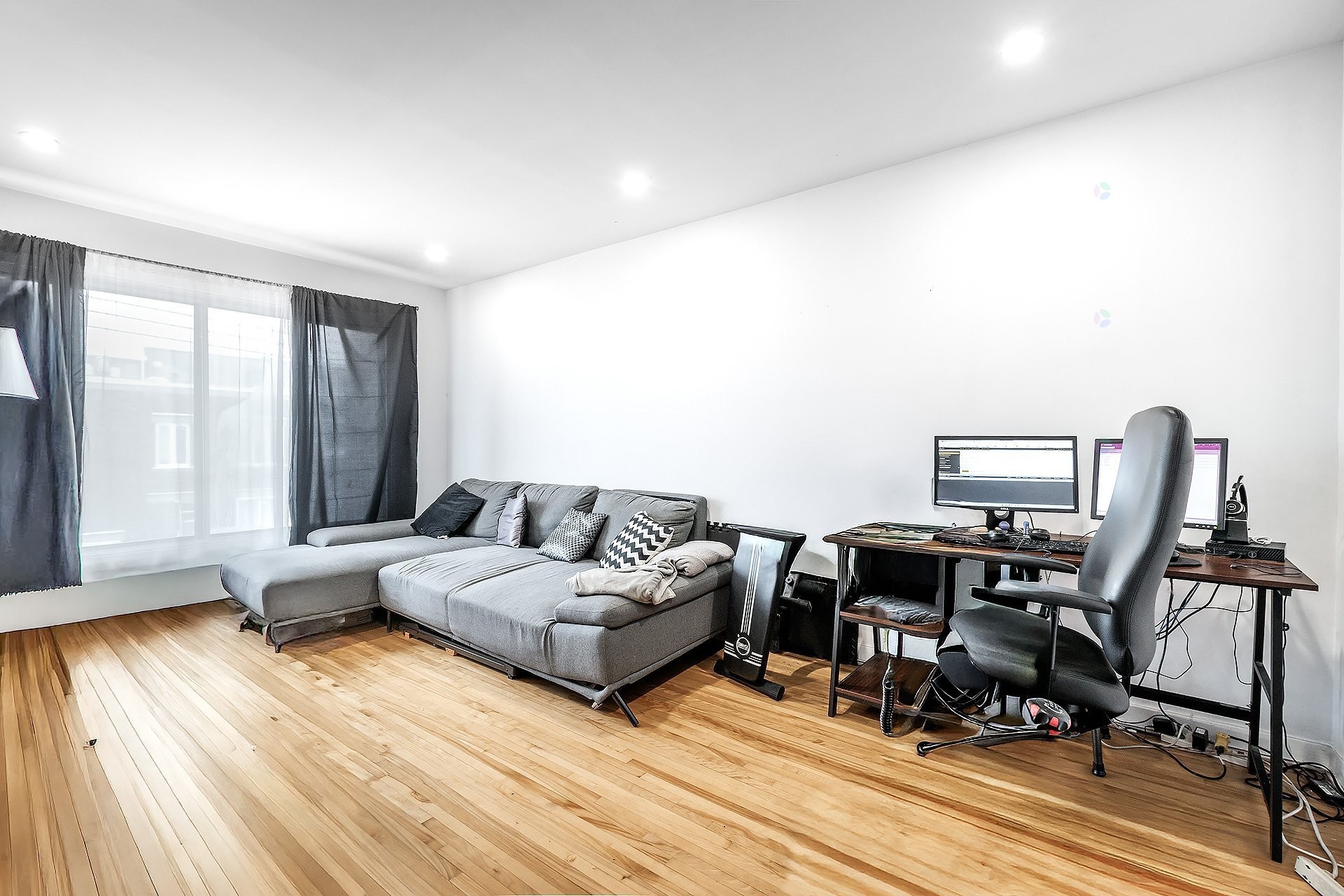 









2451


Rue Monsabré

,
Montréal (Mercier/Hochelaga-Maisonneuve),




QC
H1N2K5

