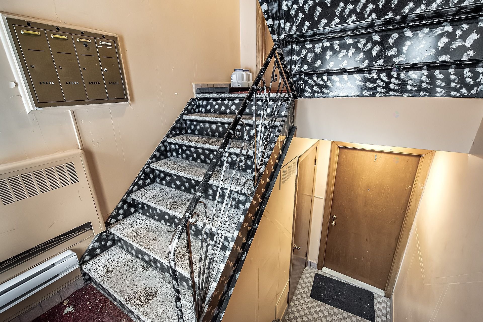 









2451


Rue Monsabré

,
Montréal (Mercier/Hochelaga-Maisonneuve),




QC
H1N2K5

