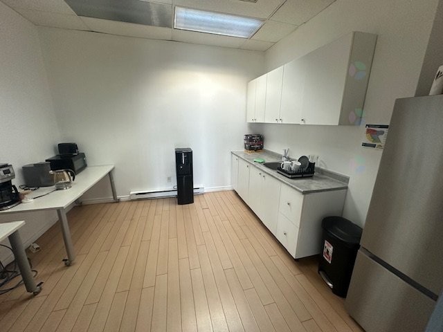 









8300


Rue St-Patrick

, UNIT-B,
Montréal (LaSalle),




QC
H8N2H1


