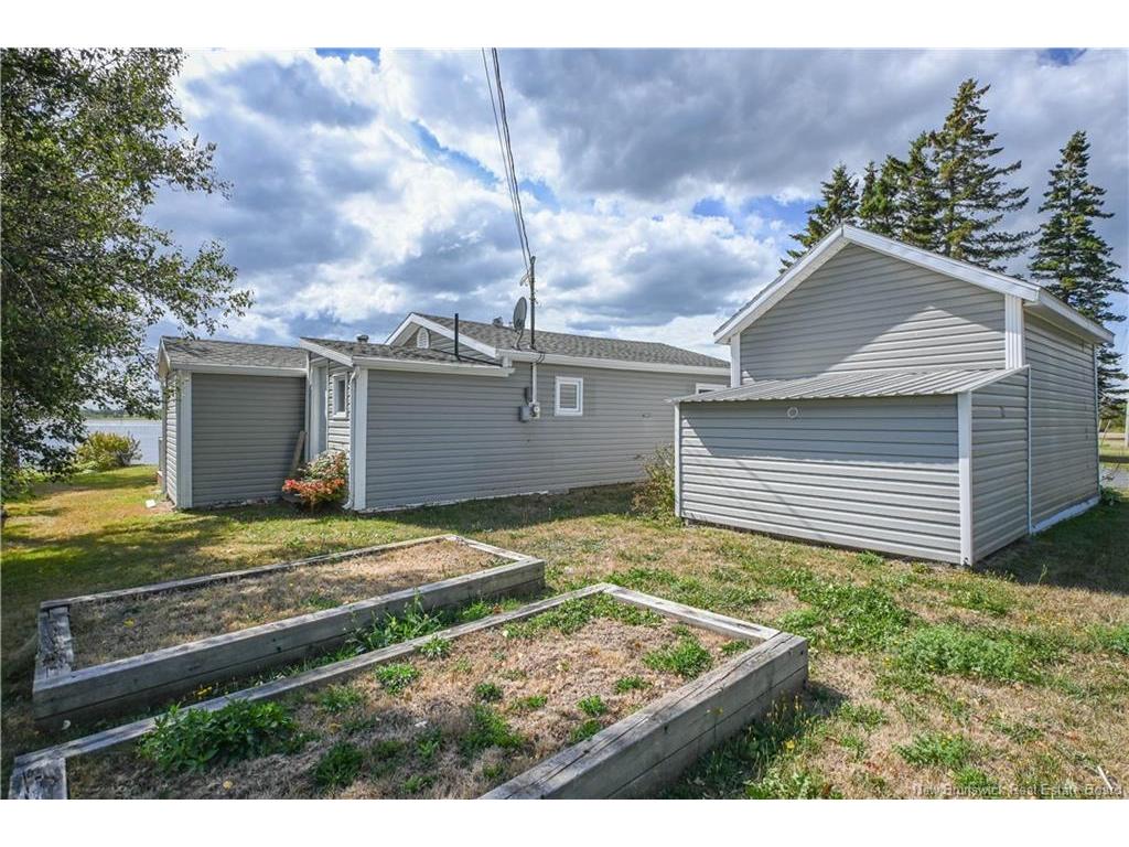 









22


rue des Chalets

ST,
Inkerman Ferry,




NB
E8P 1V8

