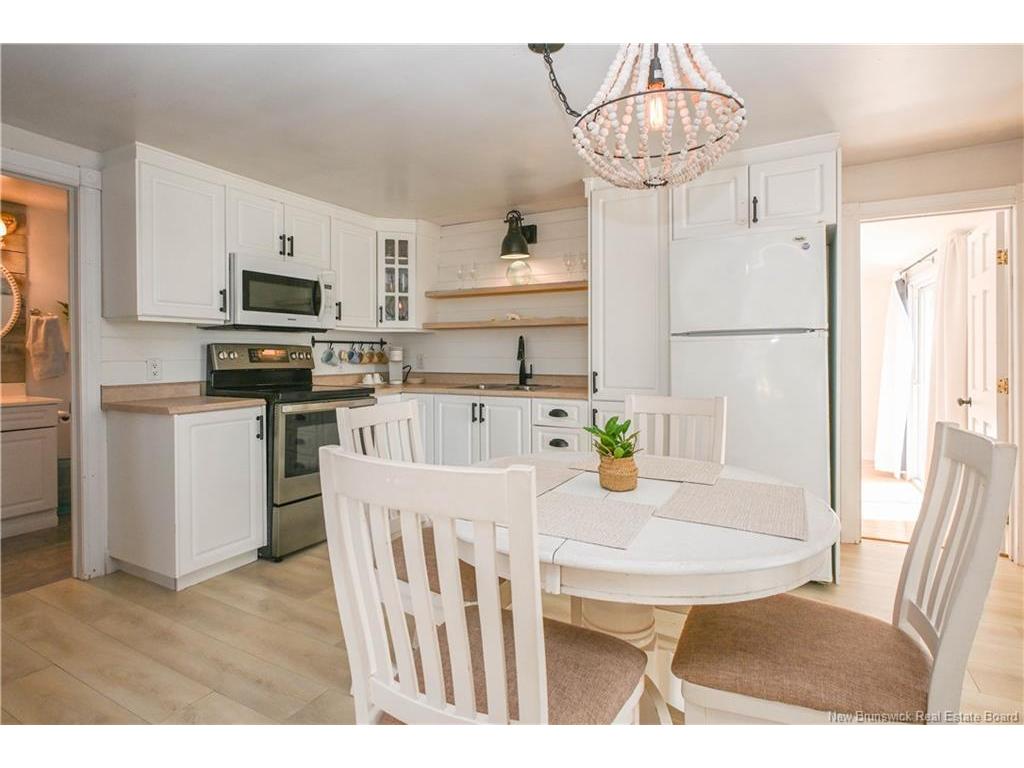 









22


rue des Chalets

ST,
Inkerman Ferry,




NB
E8P 1V8

