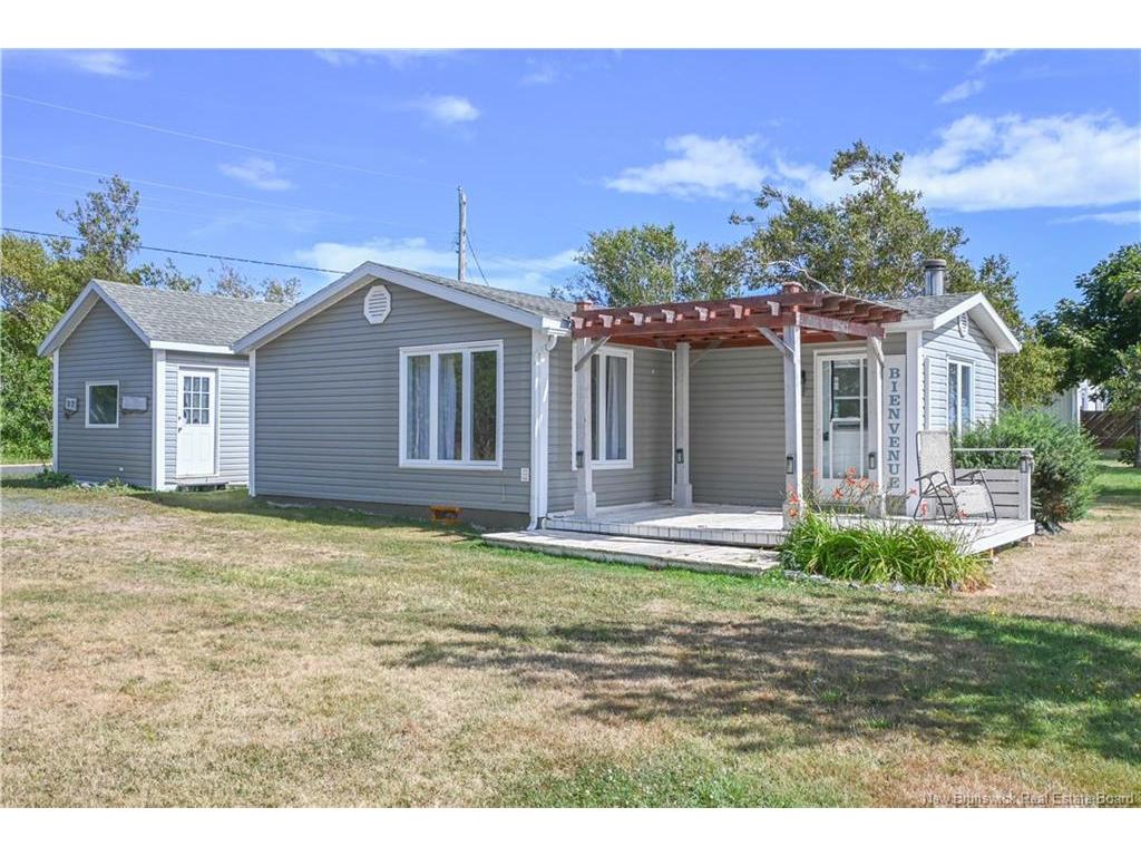 









22


rue des Chalets

ST,
Inkerman Ferry,




NB
E8P 1V8

