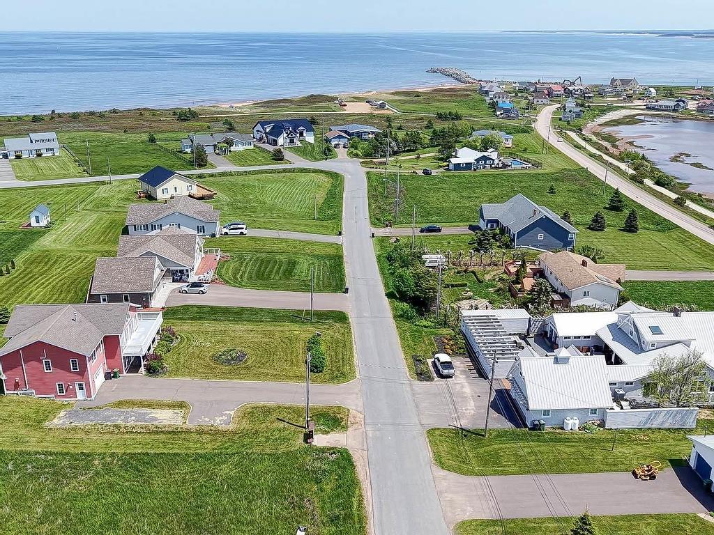 












31 Lantern Hill Drive

,
North Rustico,




PE
C0A 1N0

