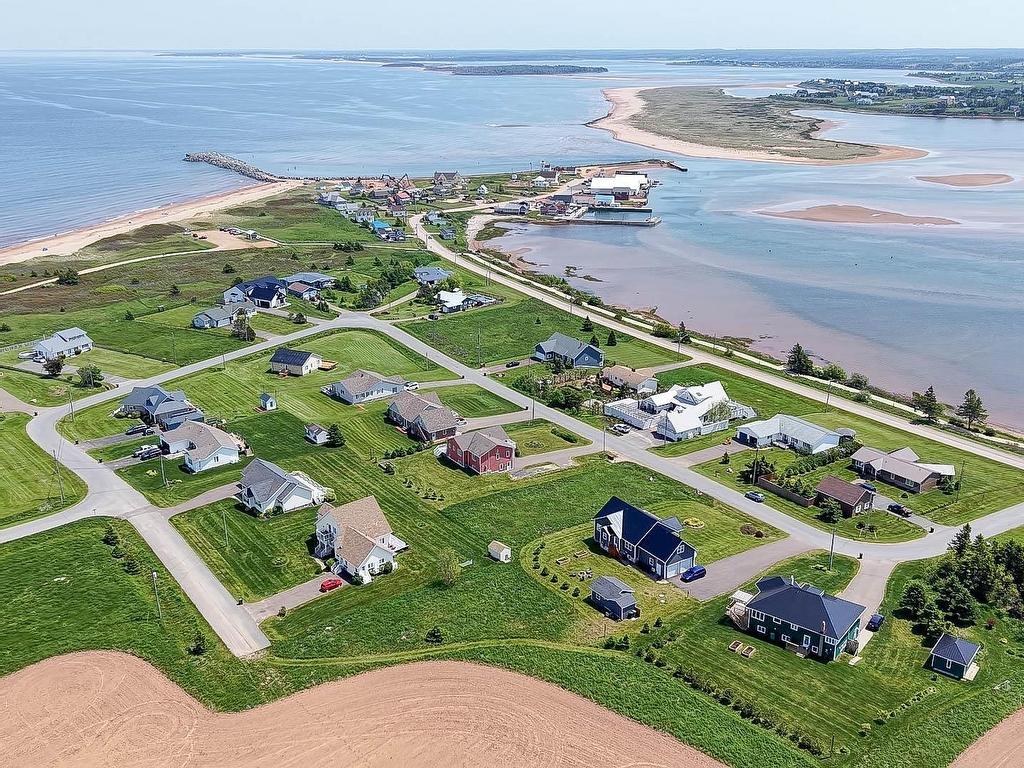 












31 Lantern Hill Drive

,
North Rustico,




PE
C0A 1N0

