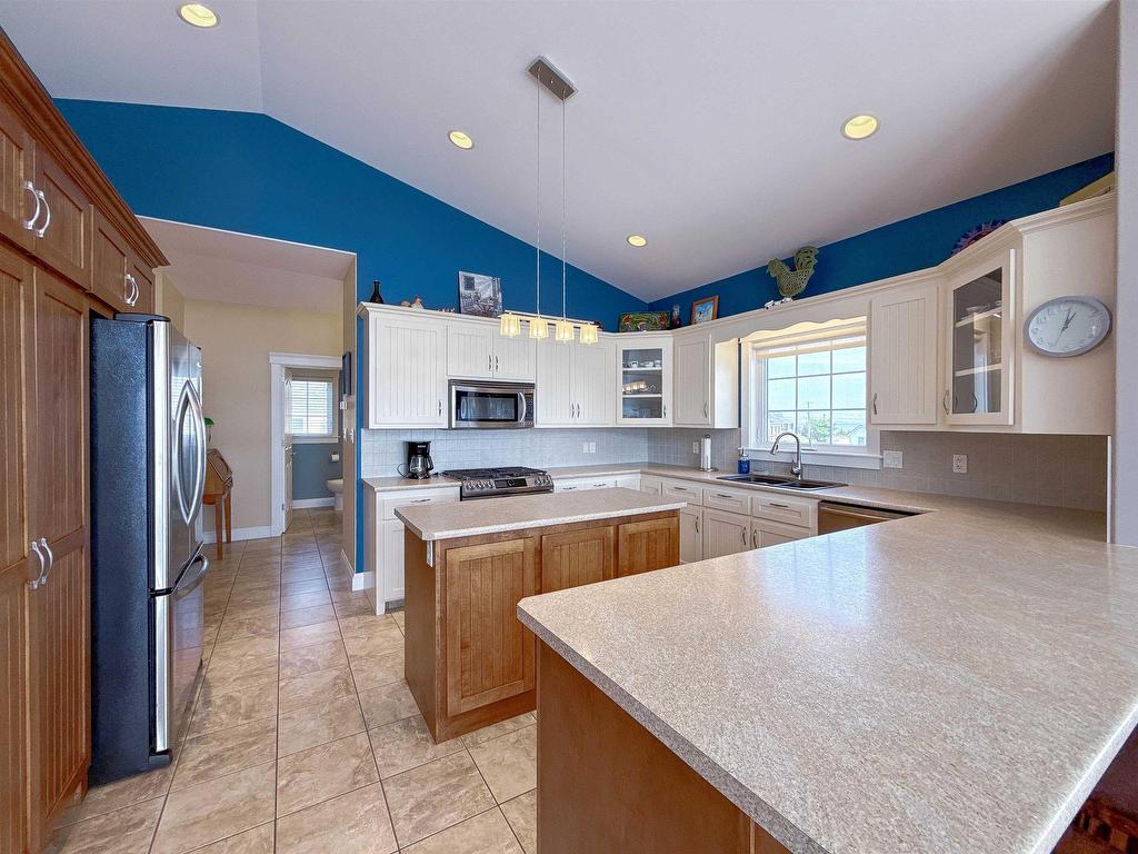 












31 Lantern Hill Drive

,
North Rustico,




PE
C0A 1N0

