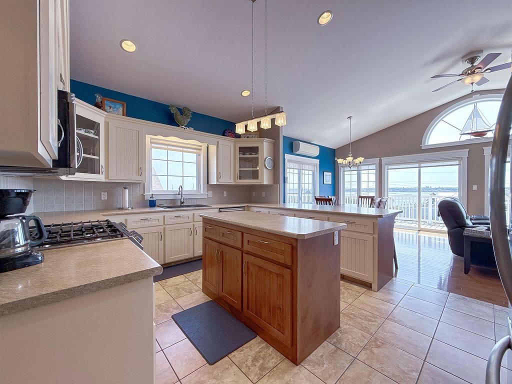 












31 Lantern Hill Drive

,
North Rustico,




PE
C0A 1N0

