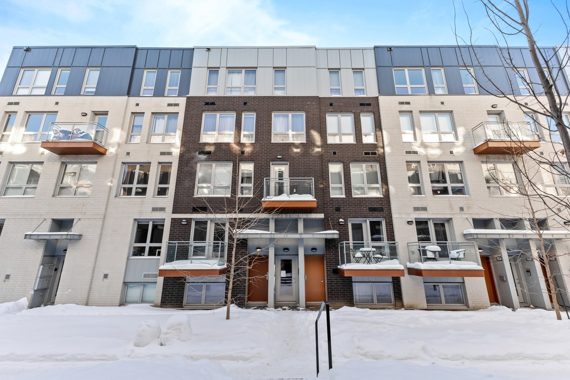 









568


Rue Nicolet

,
Montréal (Mercier/Hochelaga-Maisonneuve),




QC
H1W0C2

