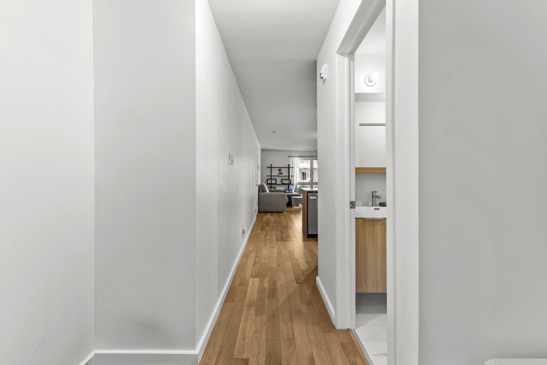 









568


Rue Nicolet

,
Montréal (Mercier/Hochelaga-Maisonneuve),




QC
H1W0C2

