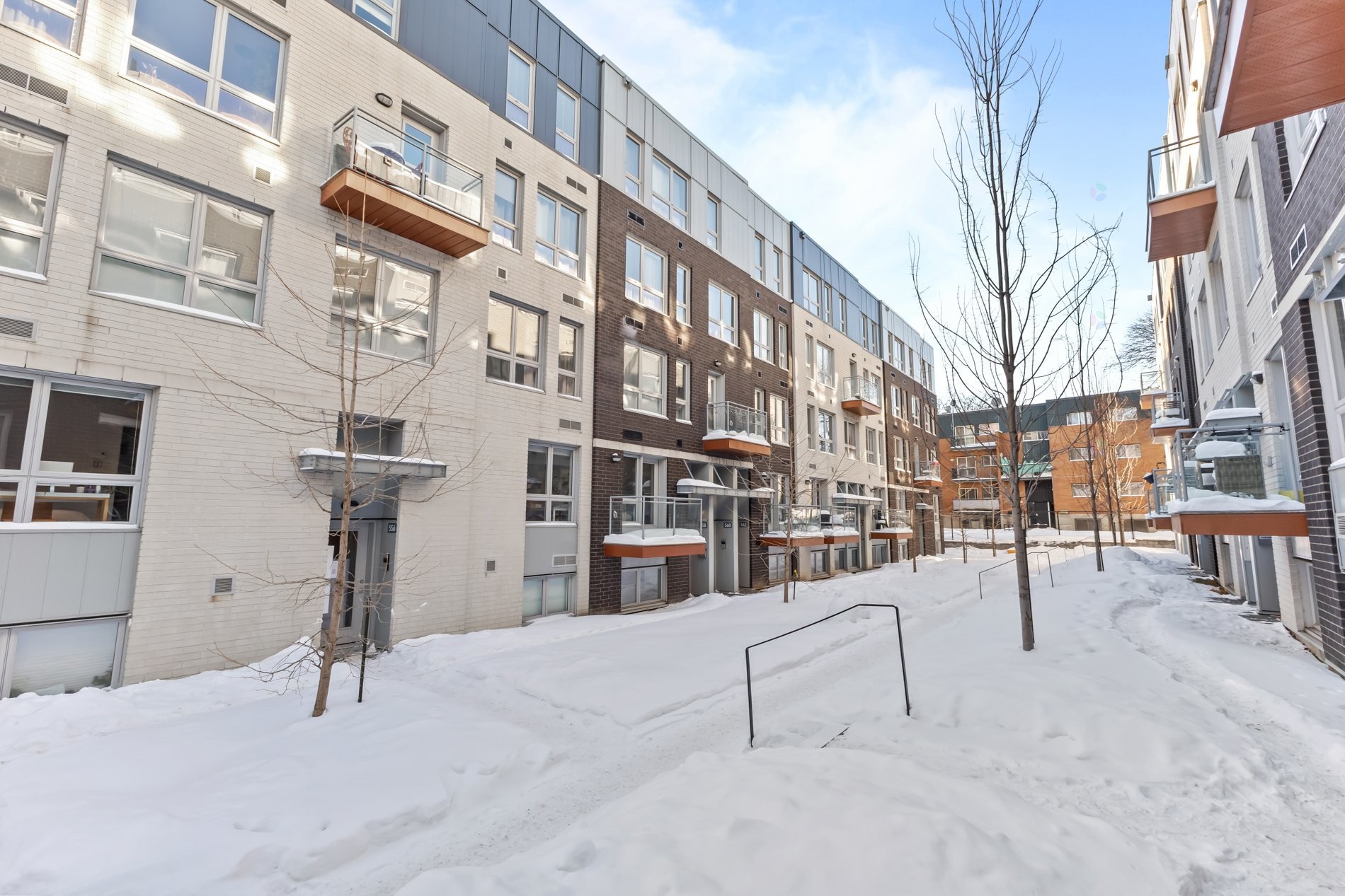 









568


Rue Nicolet

,
Montréal (Mercier/Hochelaga-Maisonneuve),




QC
H1W0C2

