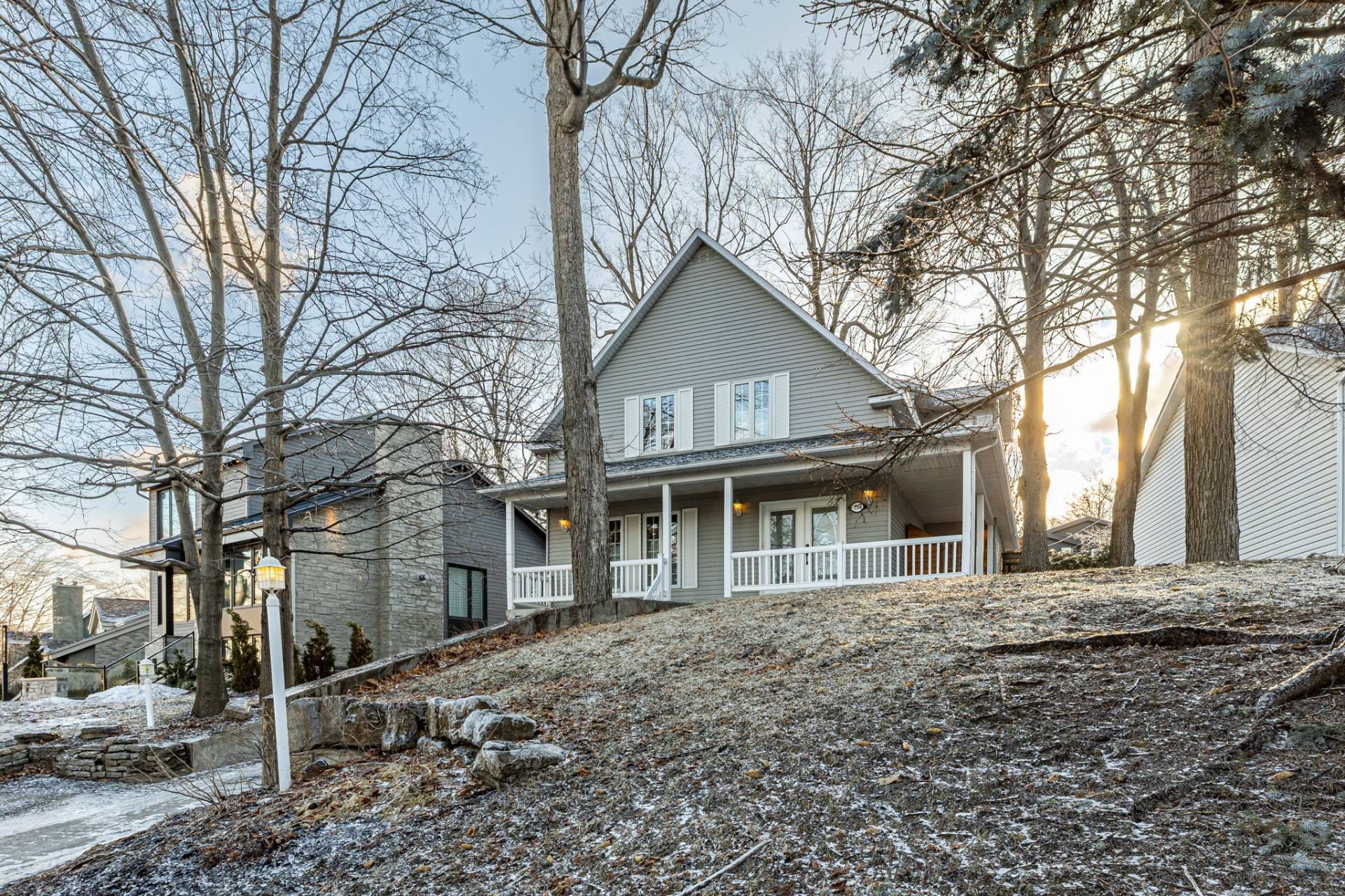 









26


Av. du Mont-St-Bruno

,
Sainte-Julie,




QC
J3E2Z9

