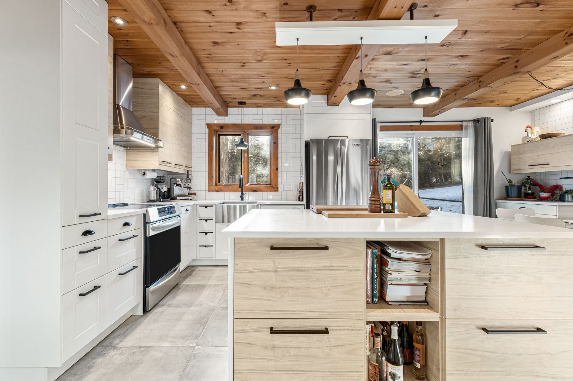 









26


Av. du Mont-St-Bruno

,
Sainte-Julie,




QC
J3E2Z9

